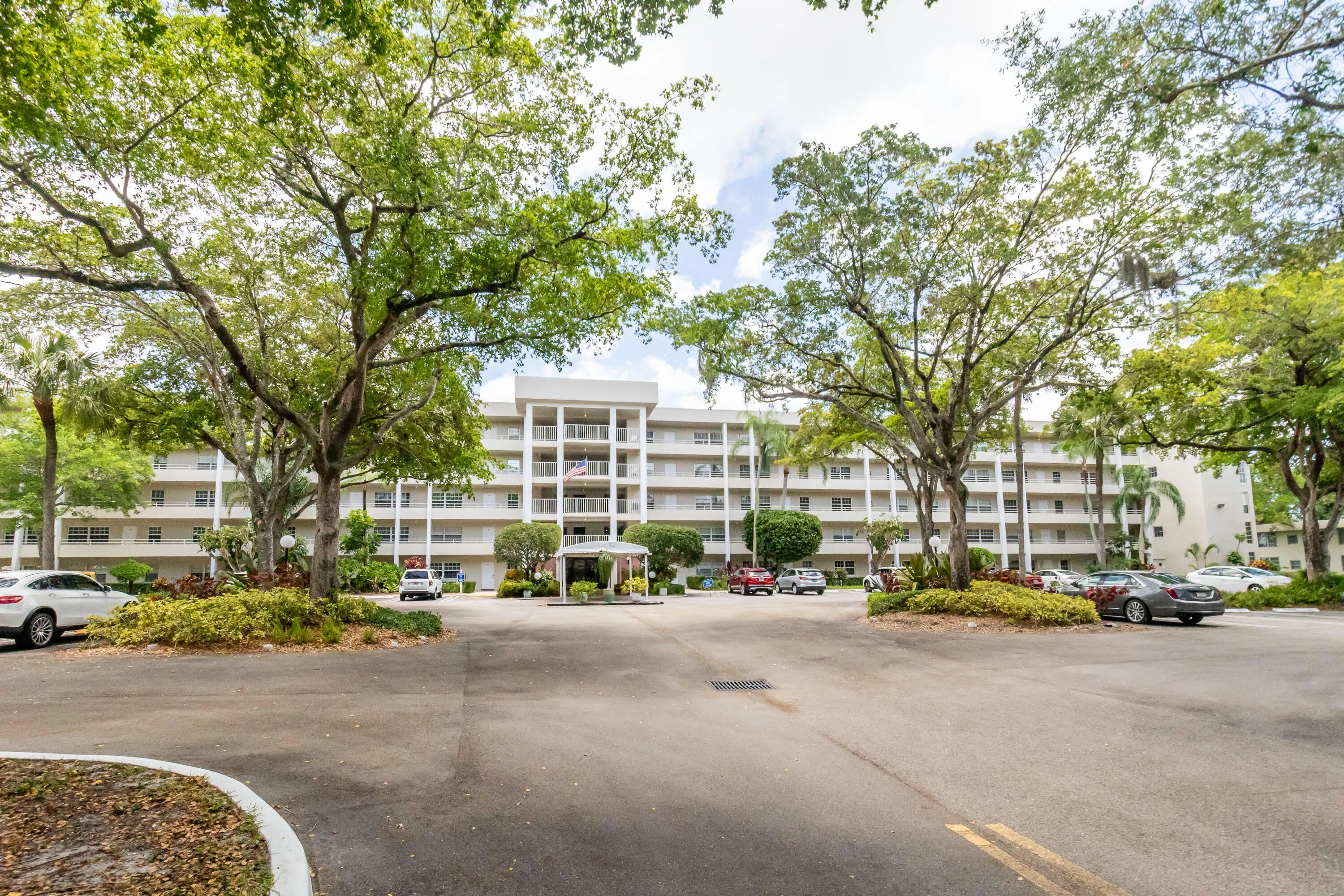 808 Cypress Boulevard #106