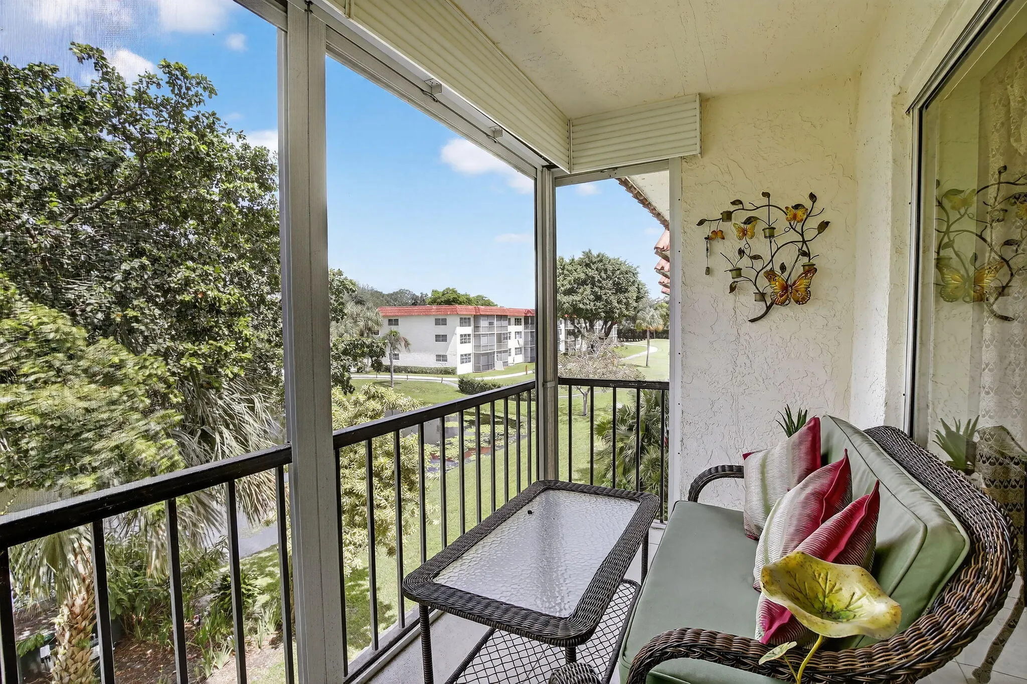 820 S HOLLYBROOK Drive #306
