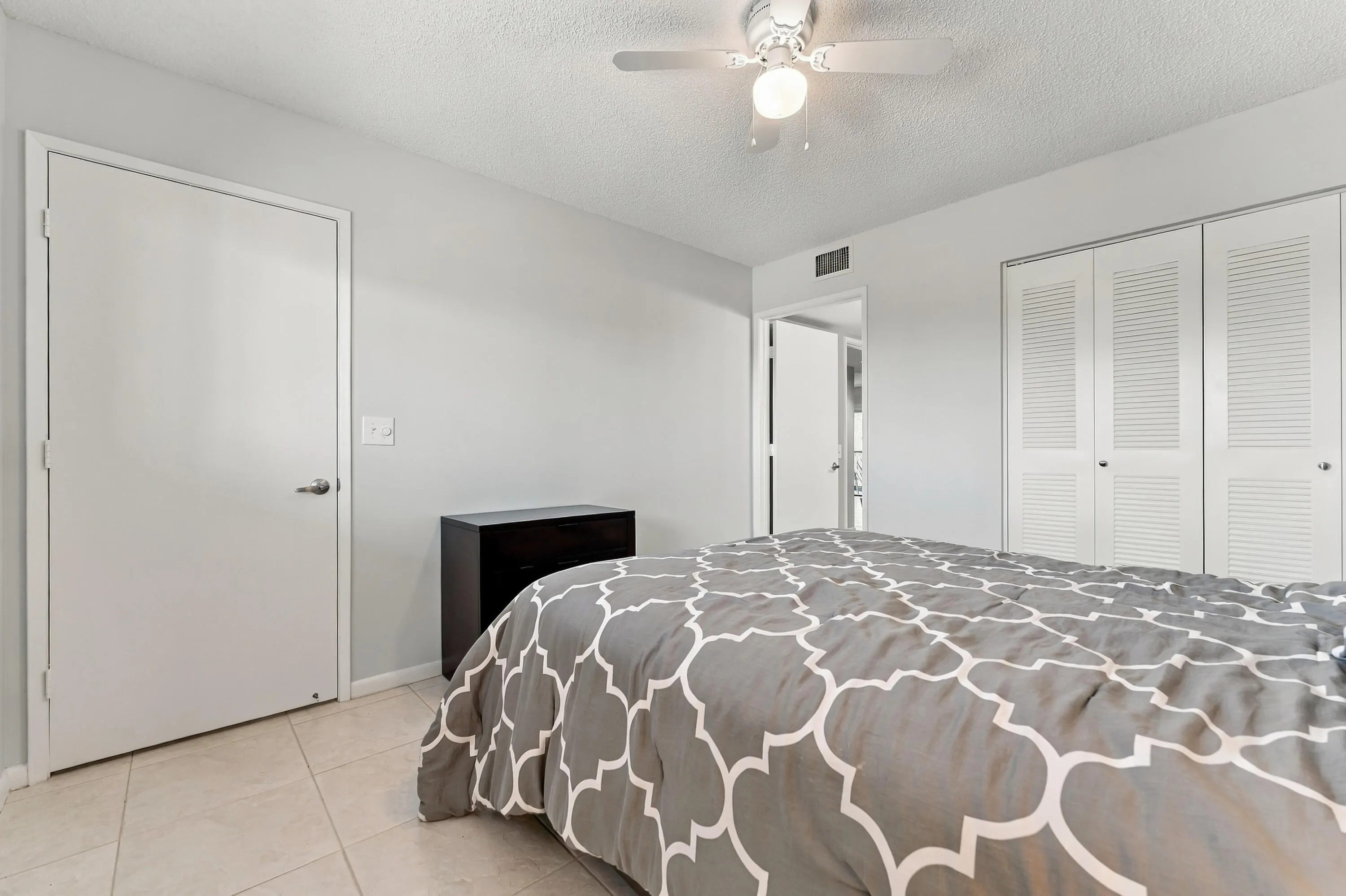 7280 AMBERLY Lane #402