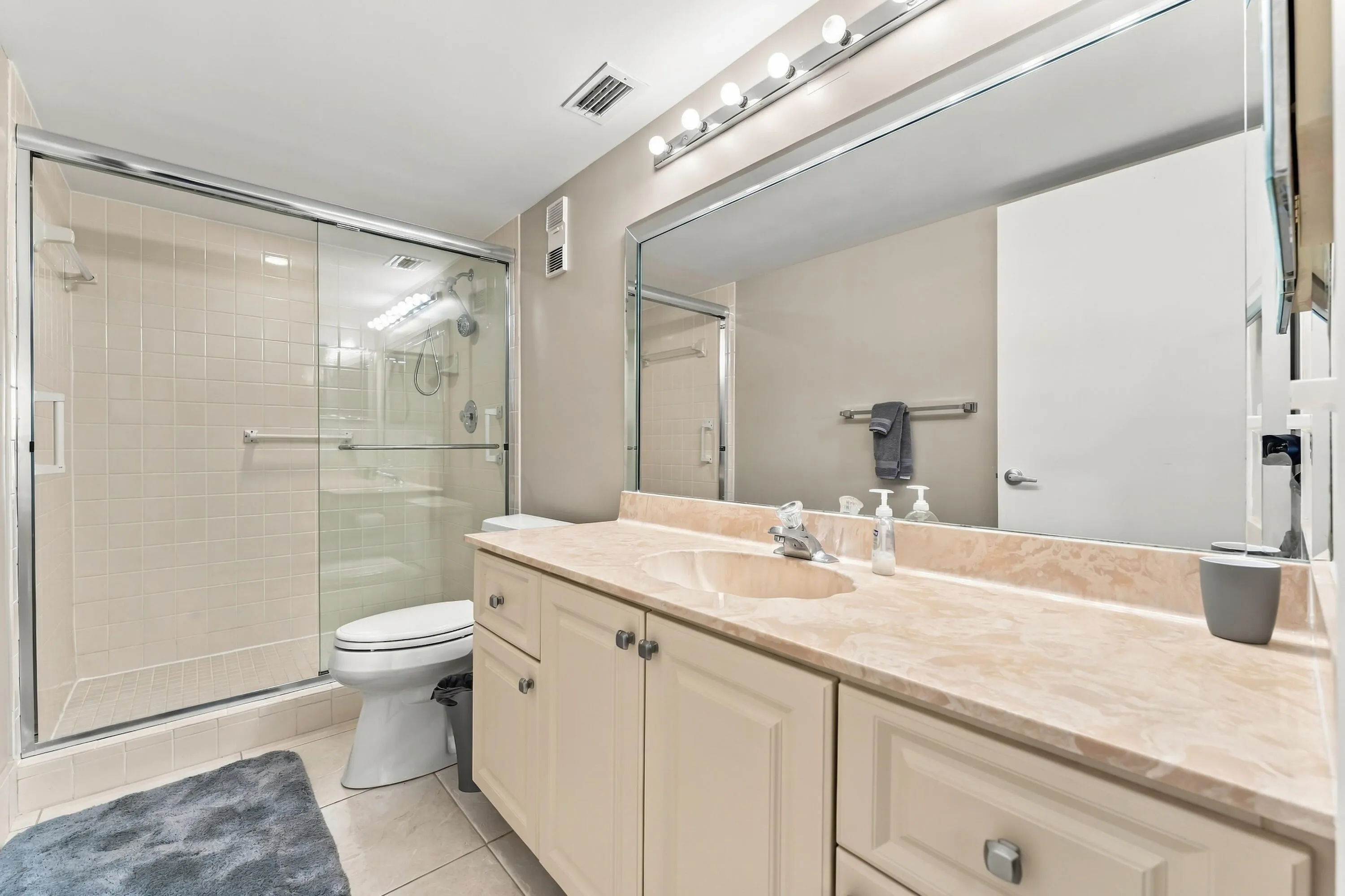 7280 AMBERLY Lane #402