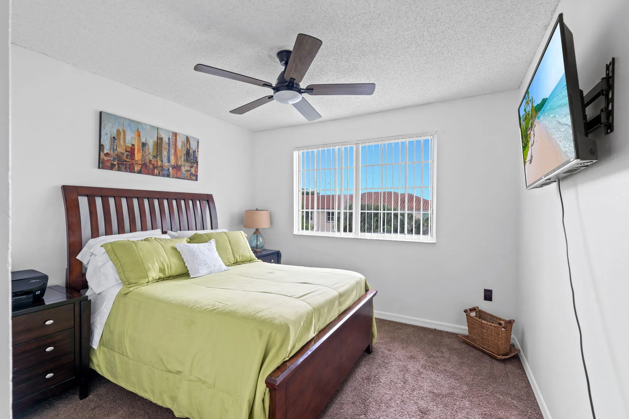 4183 N HAVERHILL Road #713