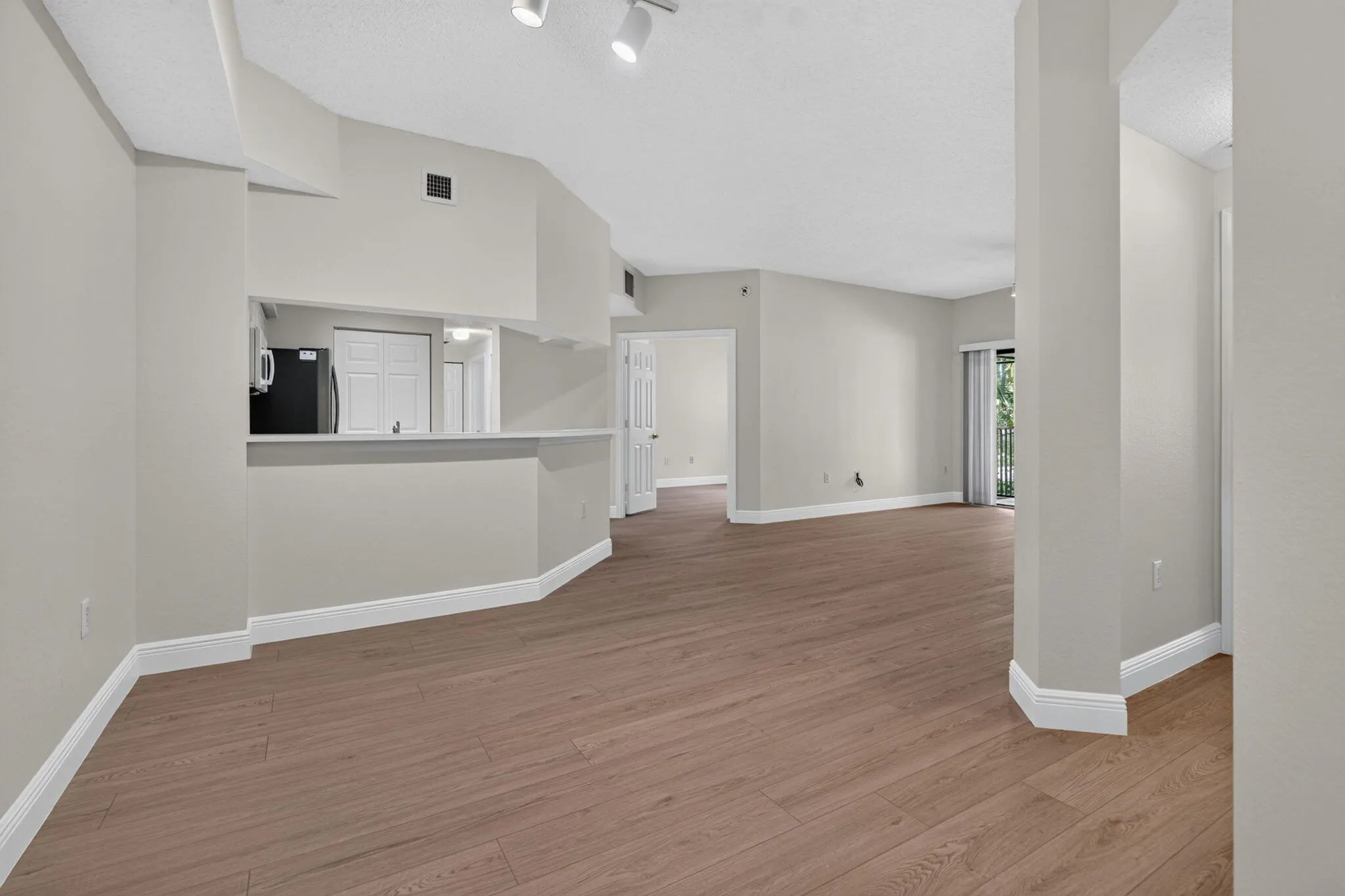 3020 Alcazar Place