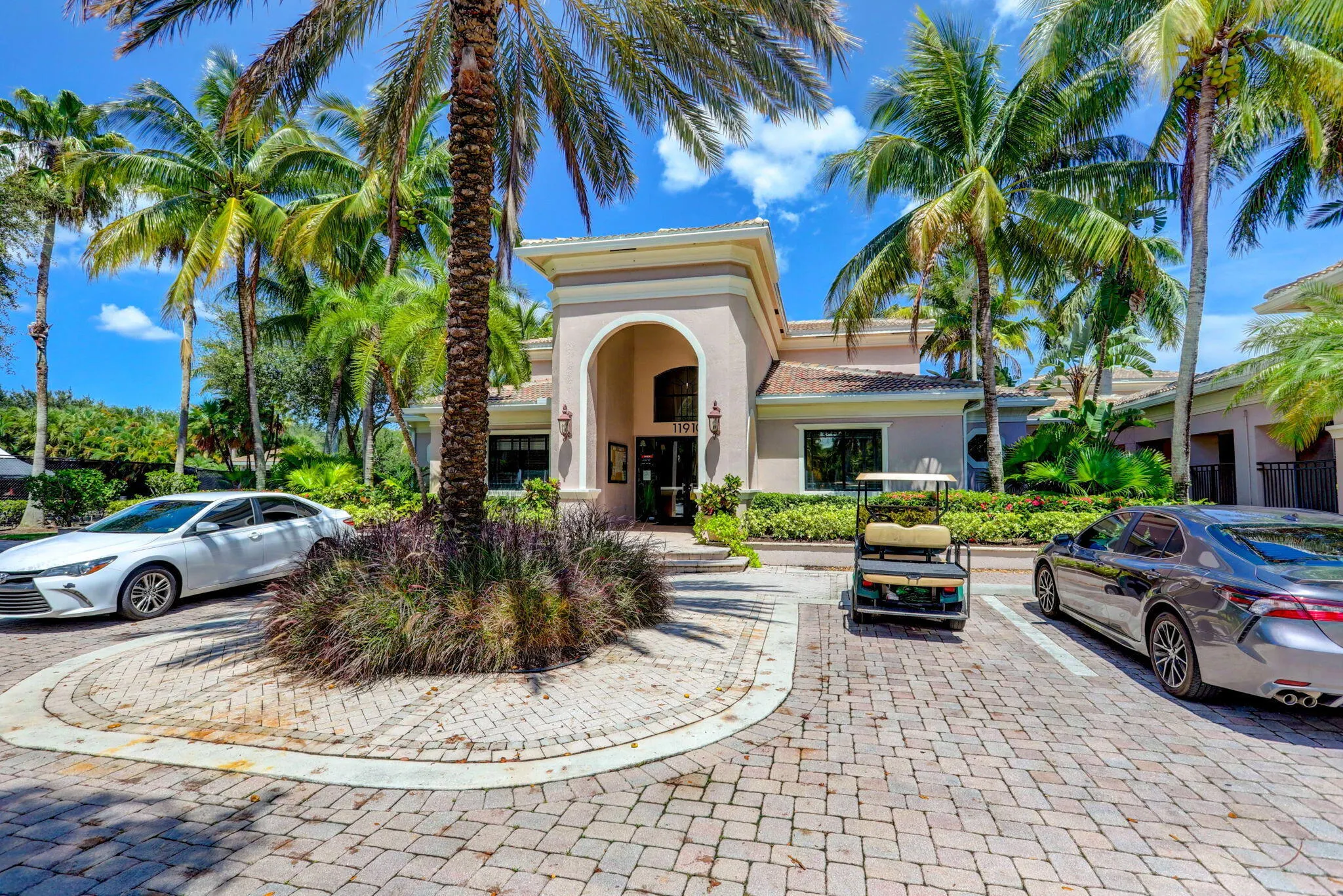 3020 Alcazar Place