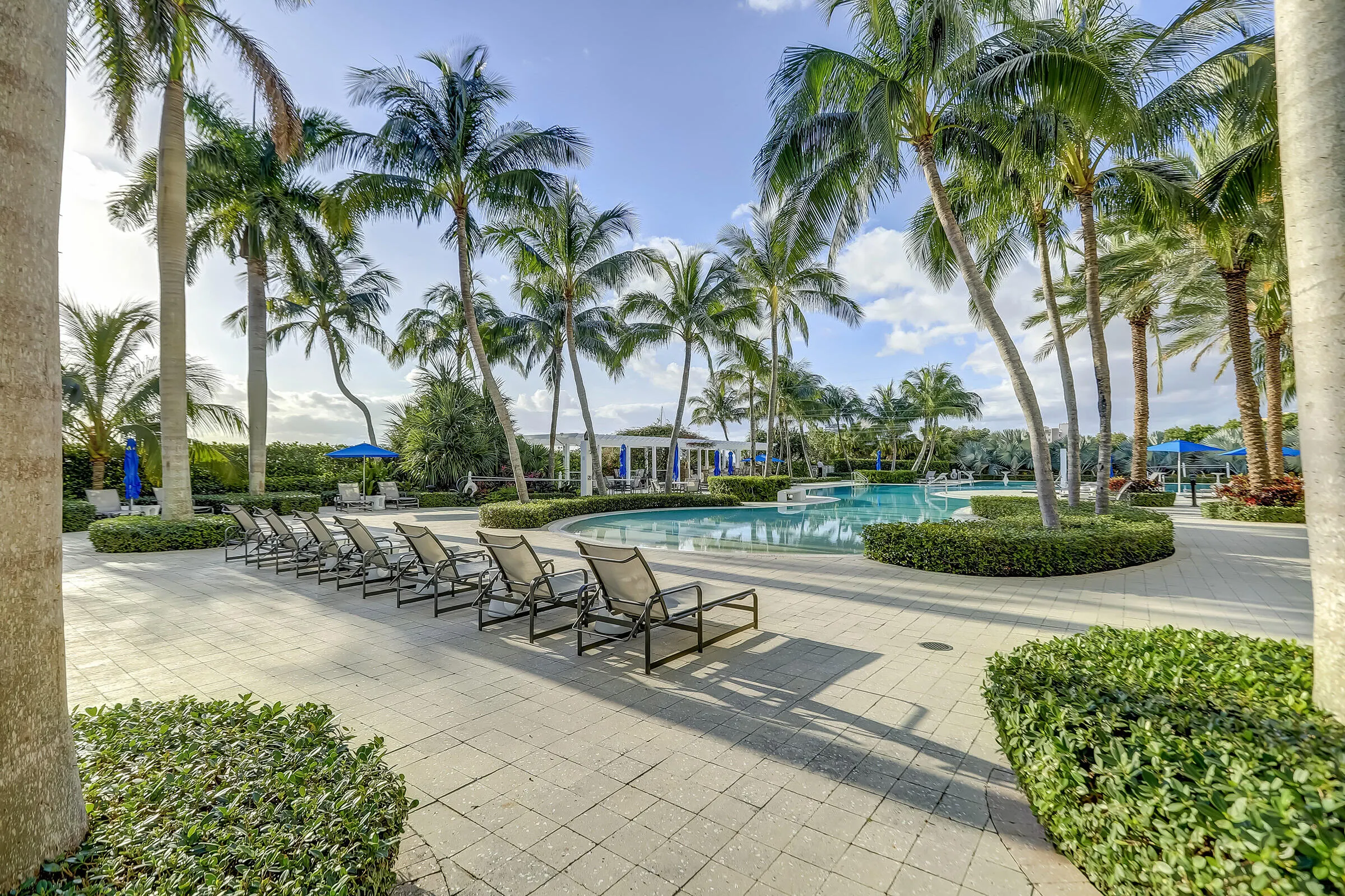 1 N Ocean Boulevard #1602