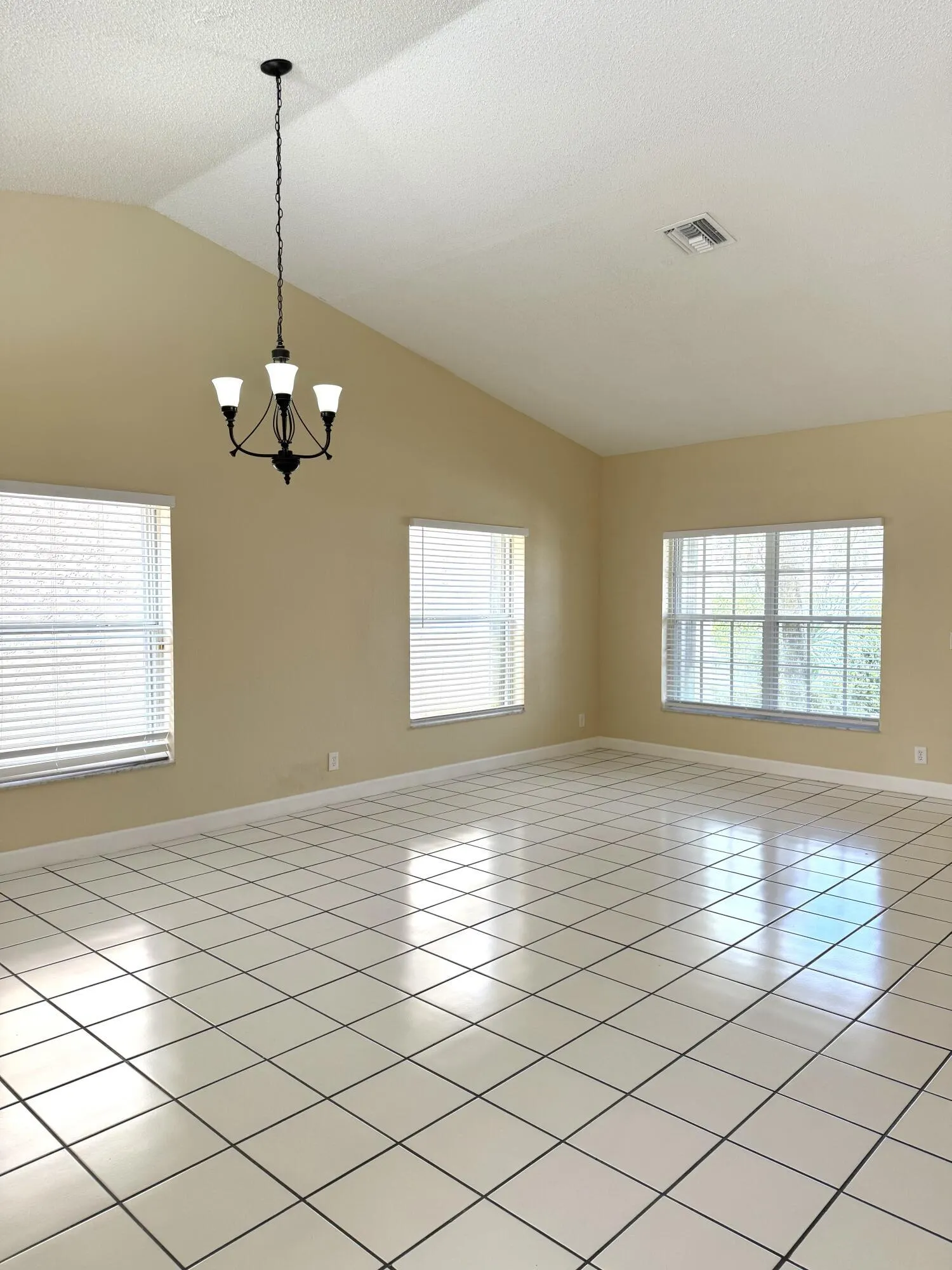 18292 Clear Brook Circle