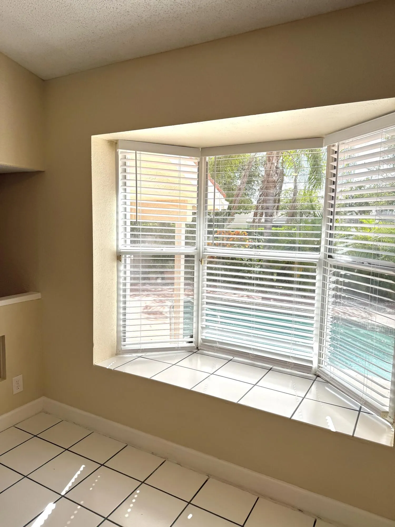 18292 Clear Brook Circle