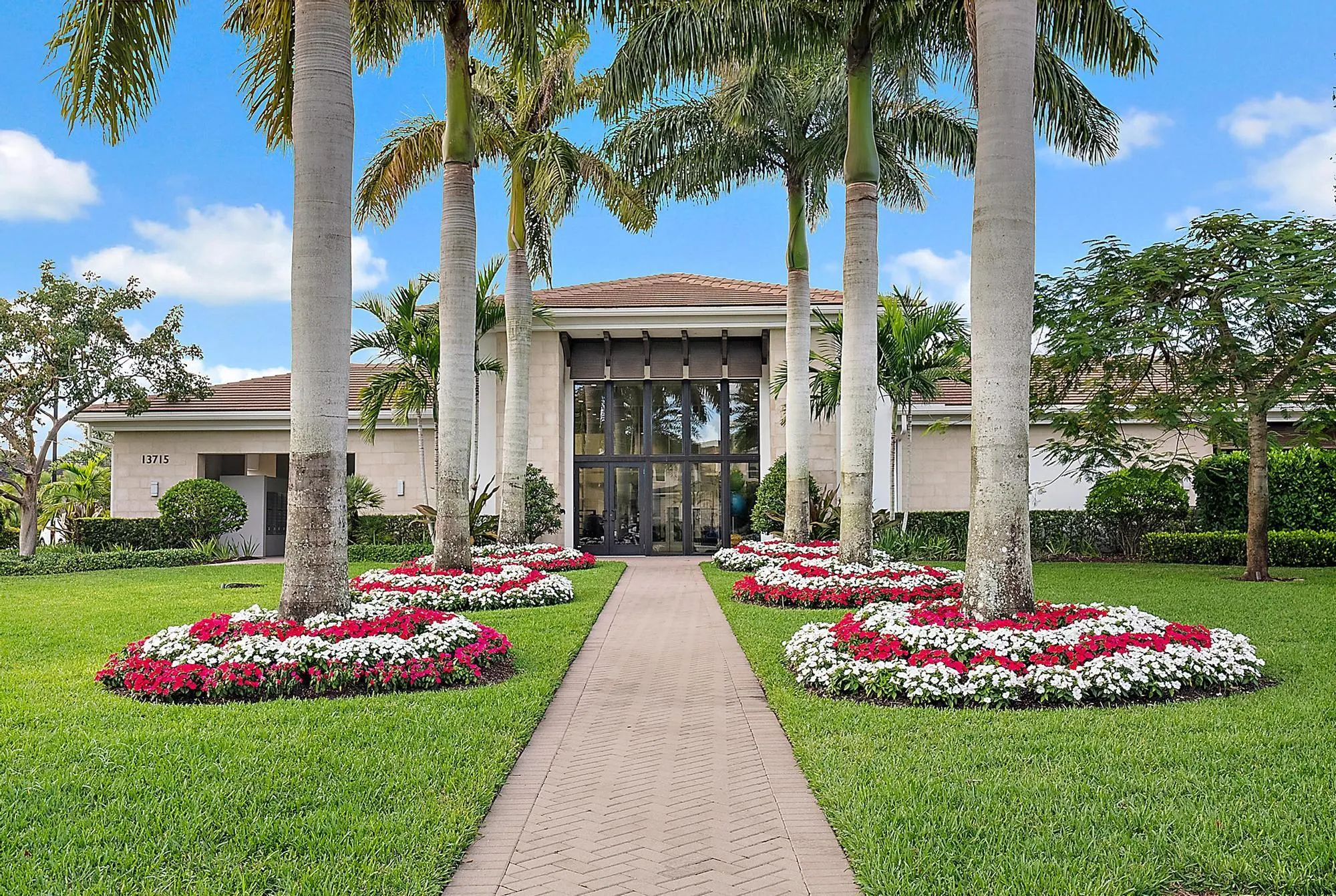 13271 Artisan Circle