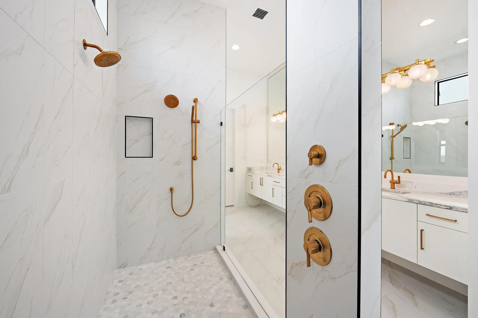 13271 Artisan Circle
