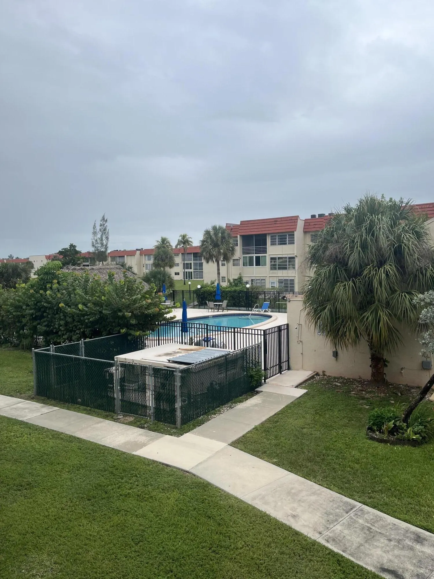 2600 Sunrise Lakes Drive W #204