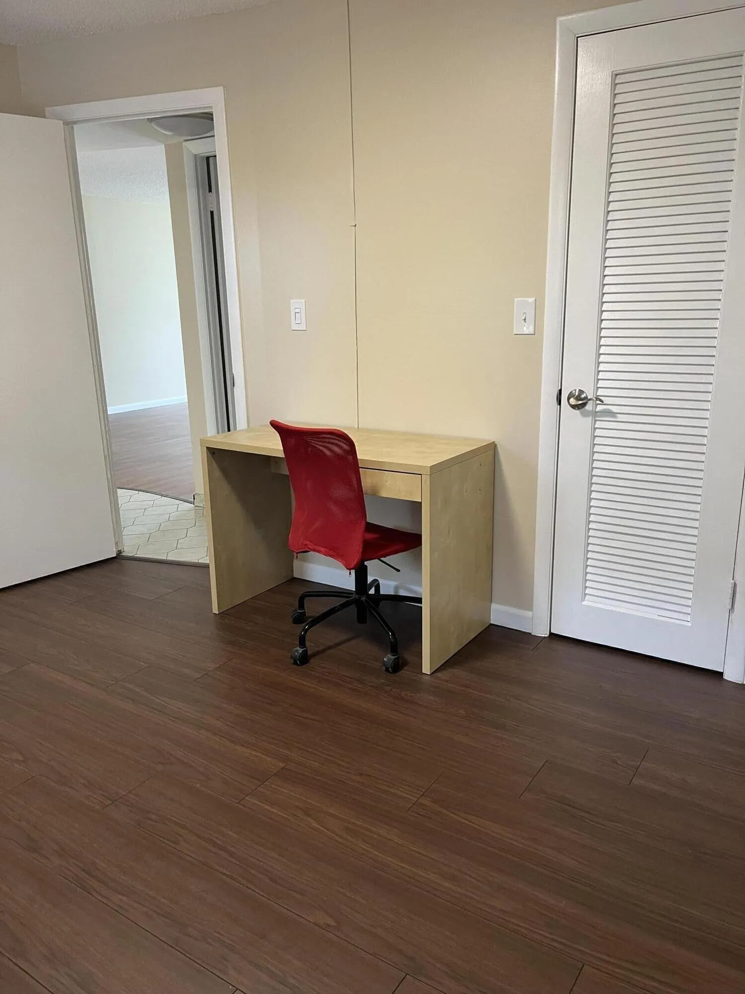 2600 Sunrise Lakes Drive W #204