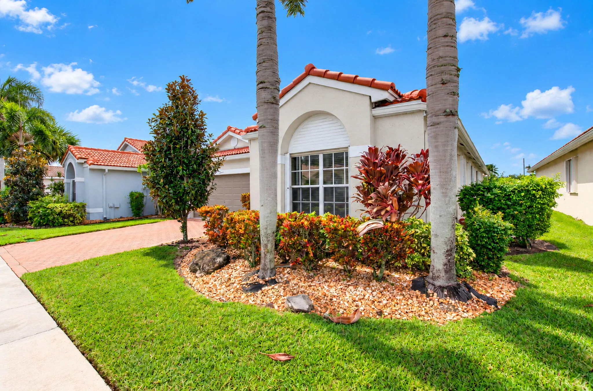 10410 UTOPIA Circle E