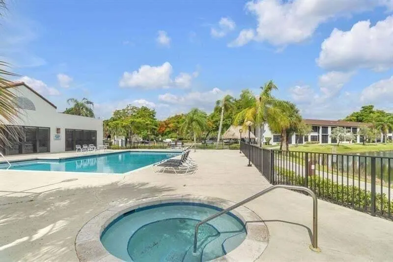 207 LAKE POINTE Drive #102