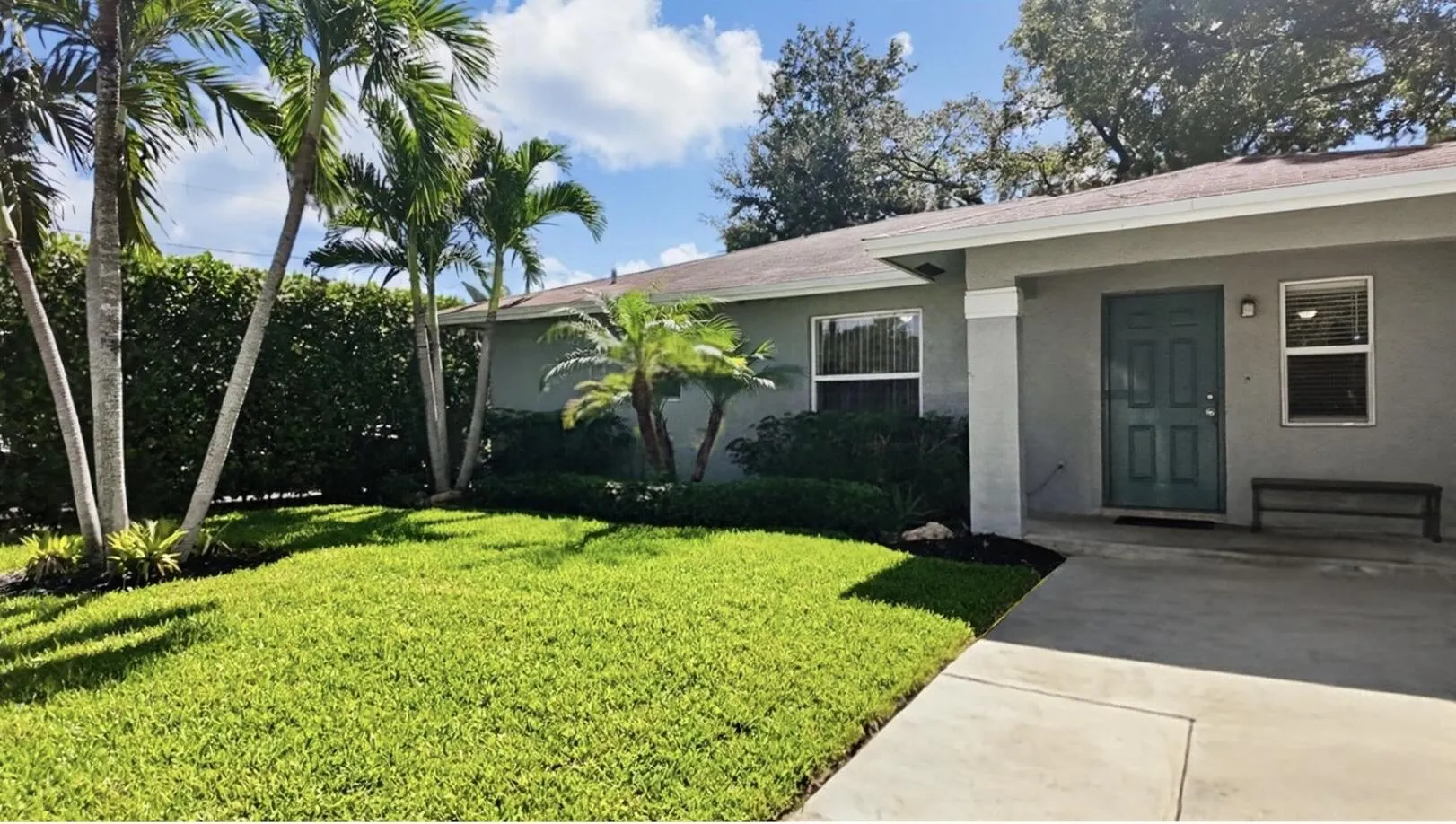 2206 NW 5TH Street