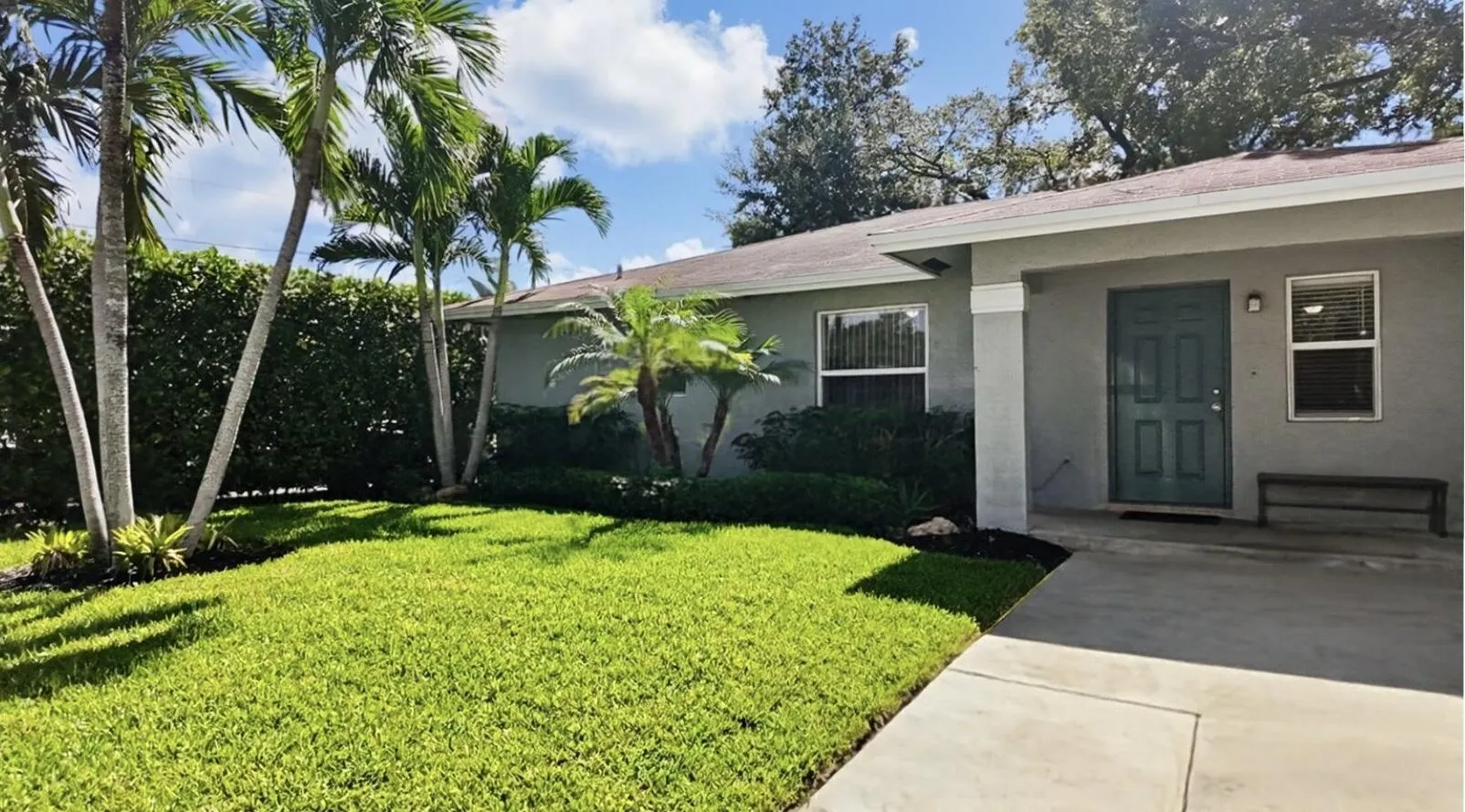 2206 NW 5TH Street