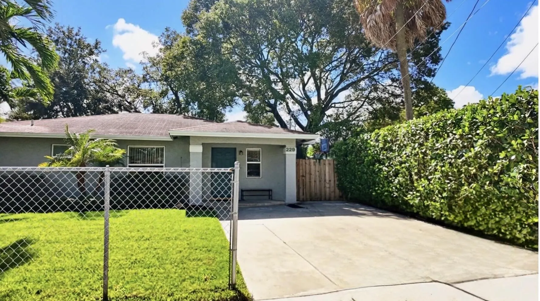 2206 NW 5TH Street