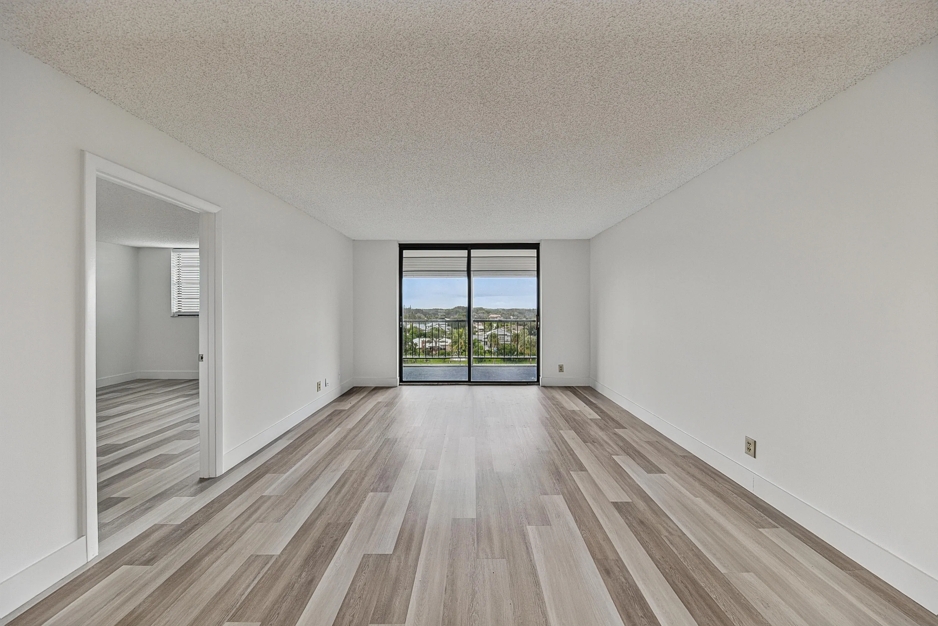 2430 DEER CREEK COUNTRY CLUB Boulevard #704-2