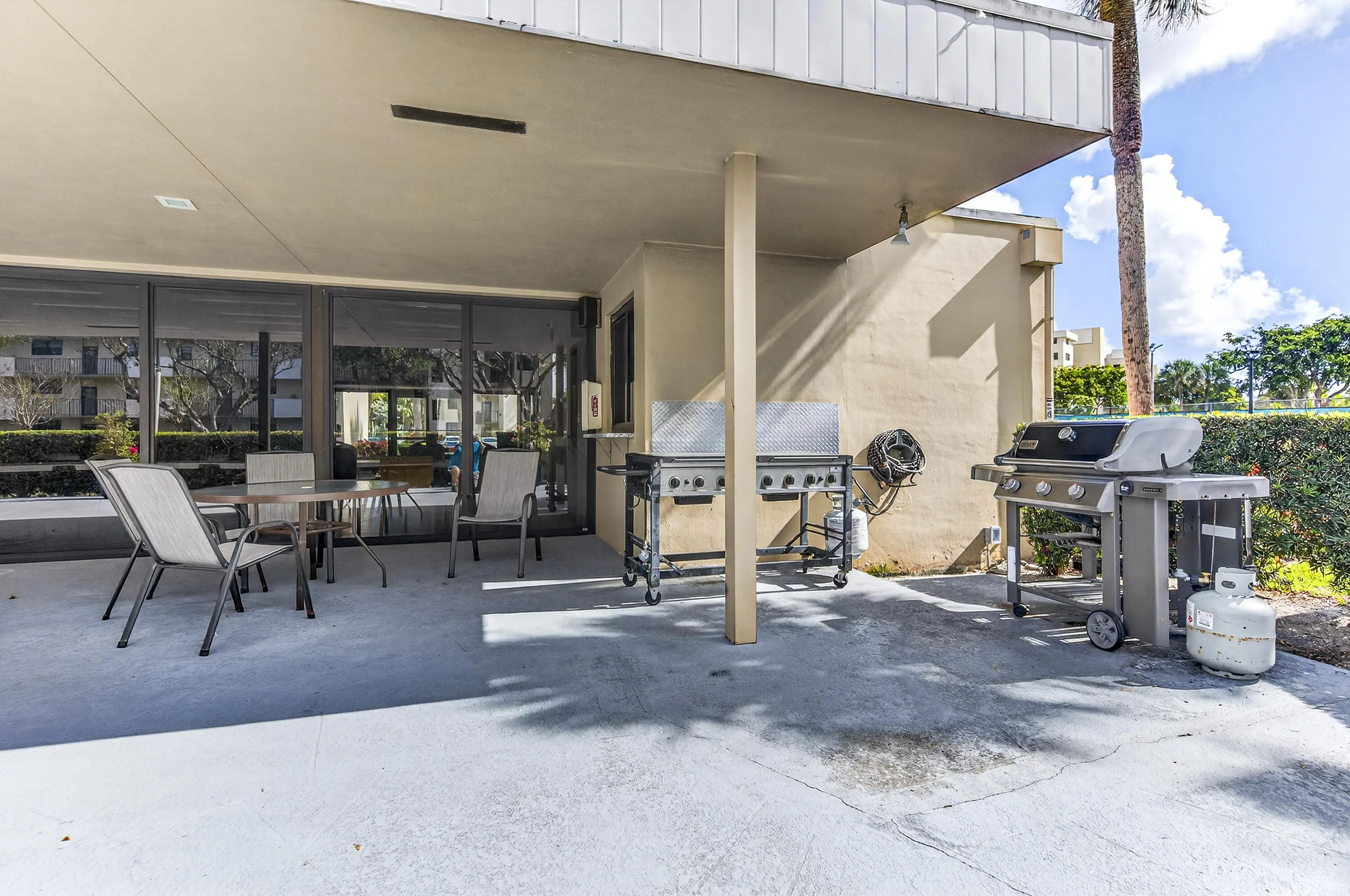 2430 DEER CREEK COUNTRY CLUB Boulevard #704-2