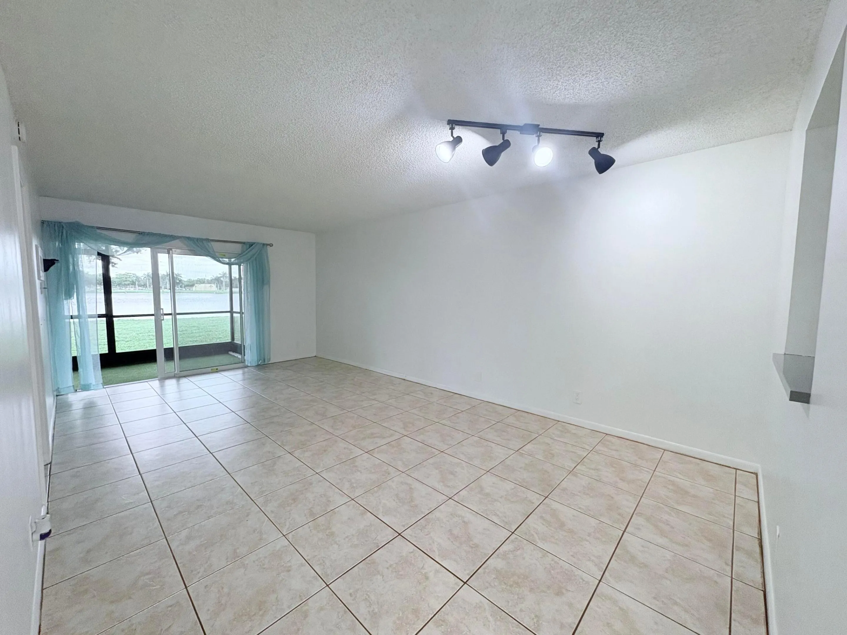 8720 N SHERMAN Circle #101
