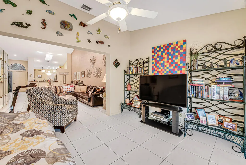 7288 Summer Tree Drive