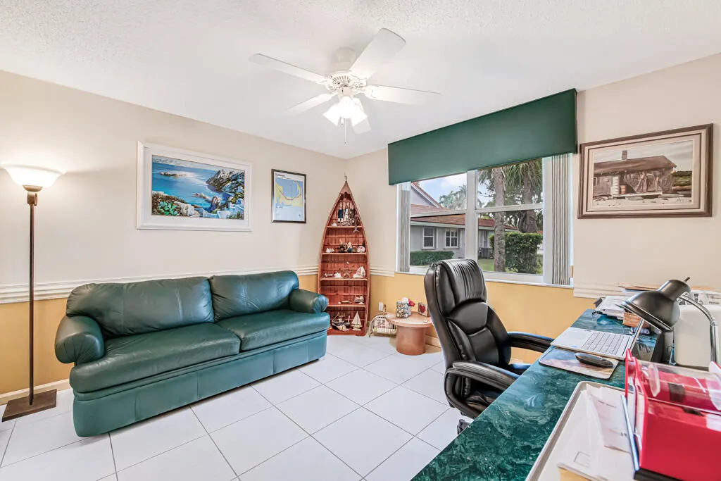 7288 Summer Tree Drive
