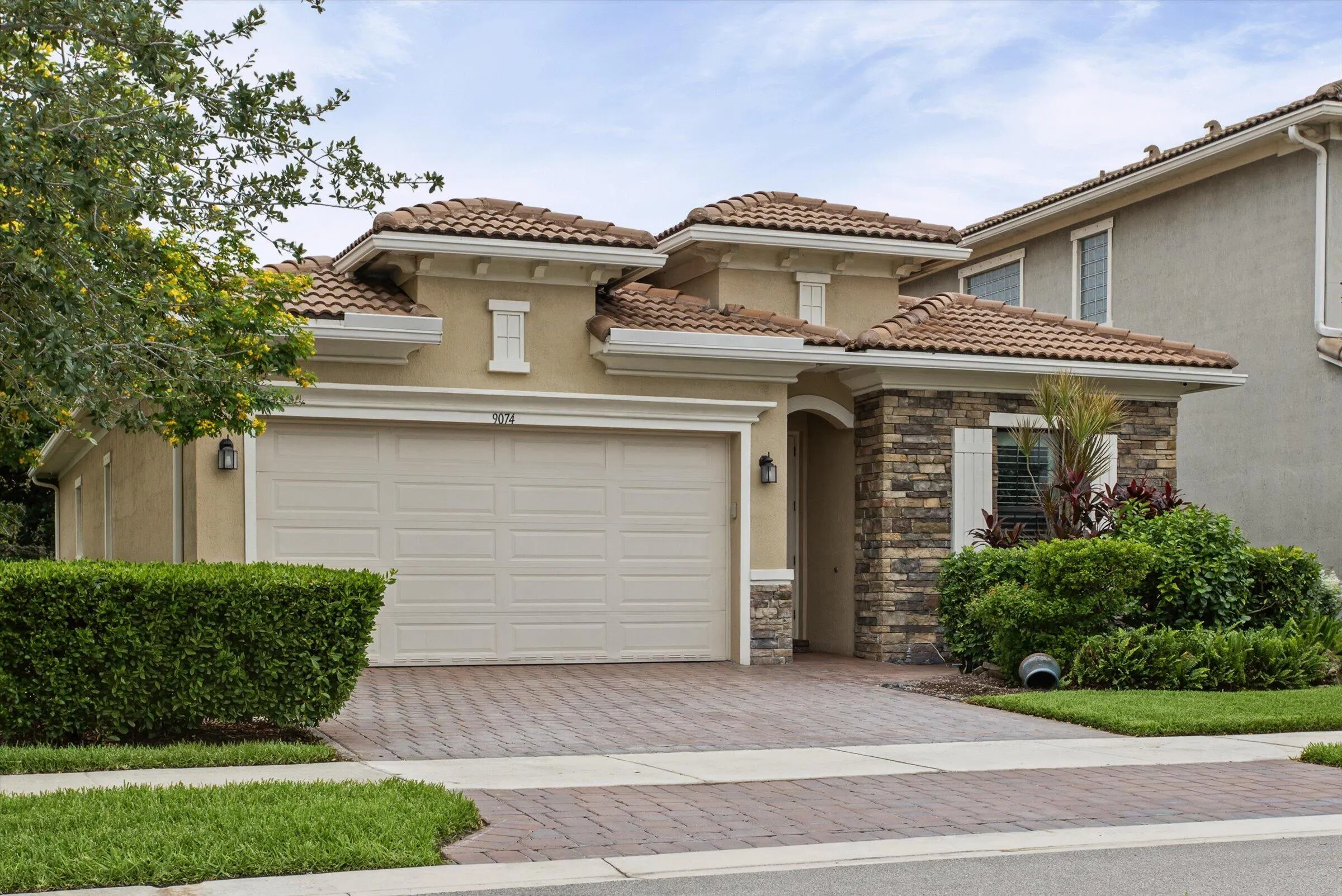 9074 NW 39TH Street