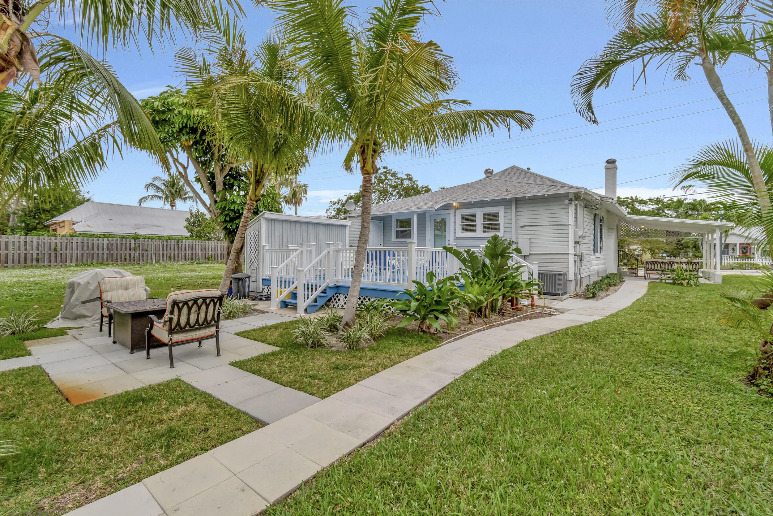 320 SE 4th Avenue