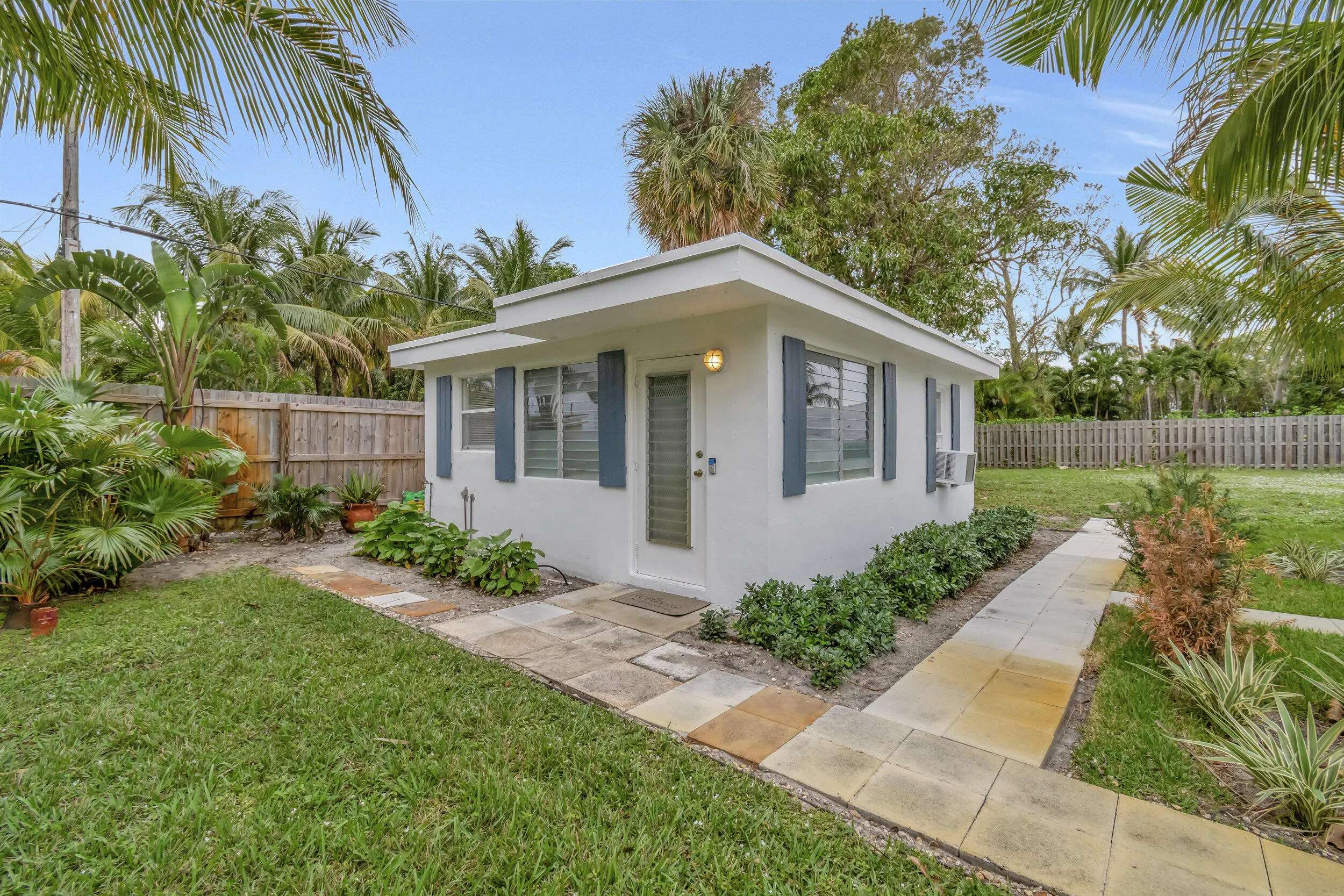 320 SE 4th Avenue