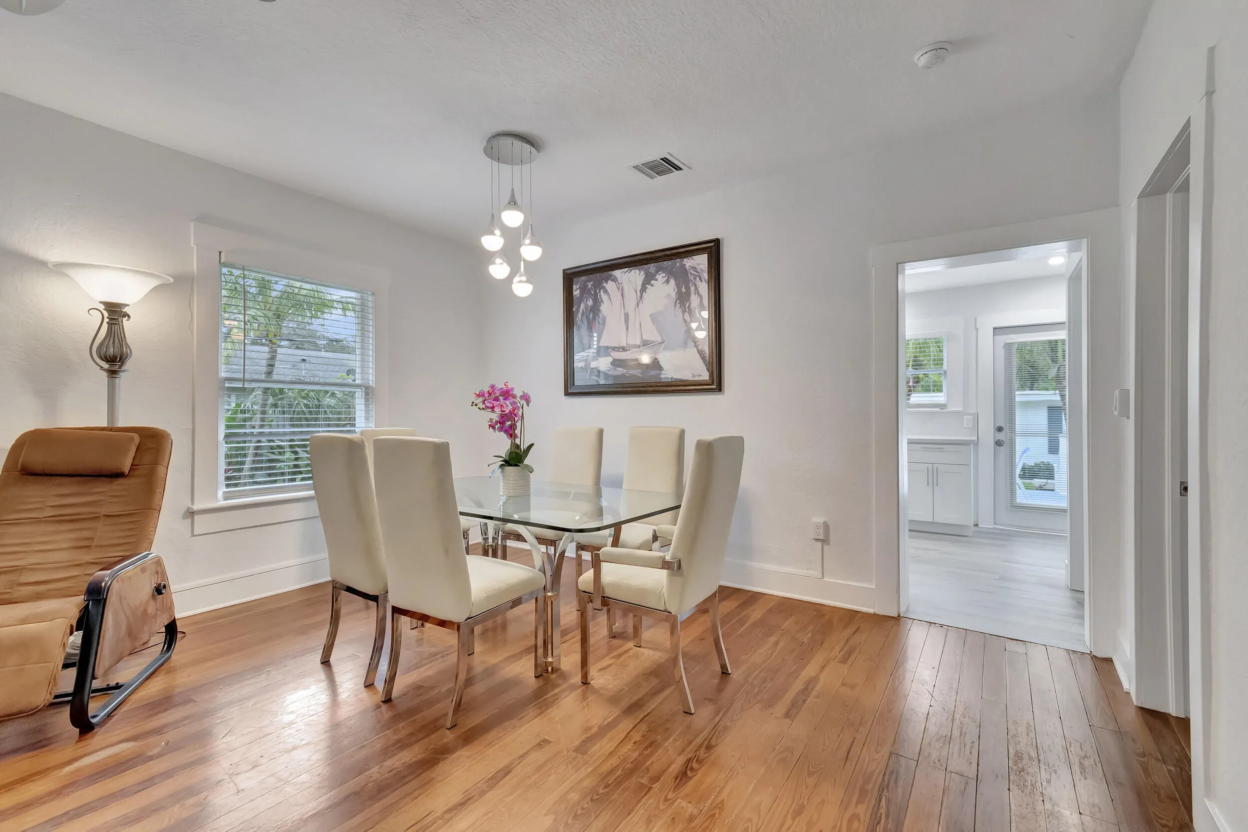 320 SE 4th Avenue