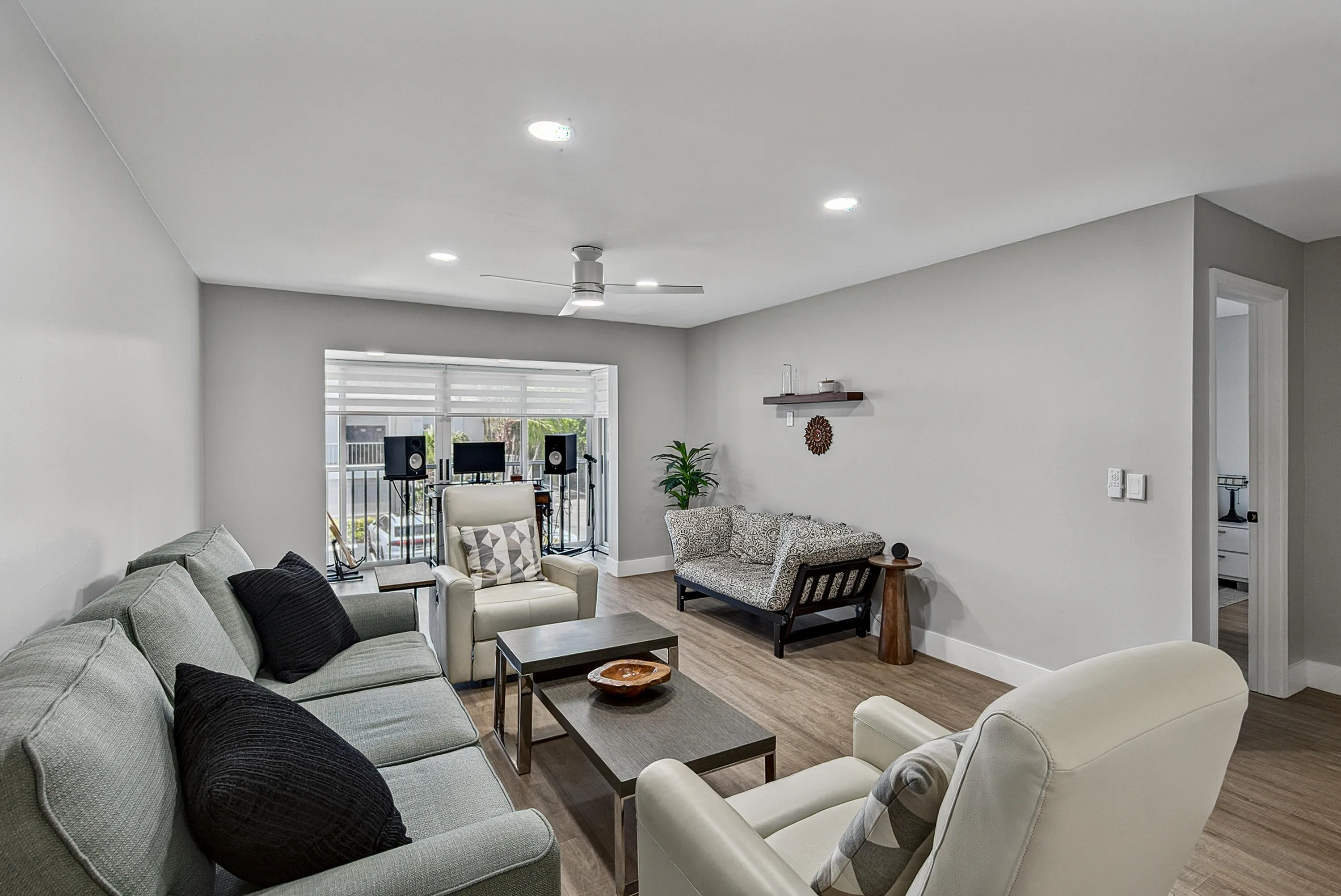 6457 BAY CLUB Drive #3