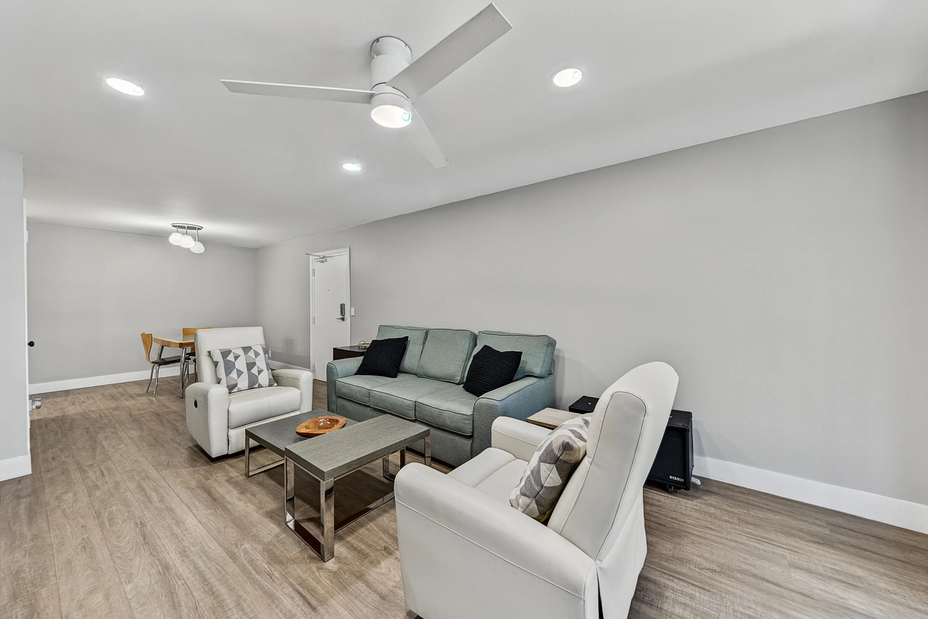 6457 BAY CLUB Drive #3