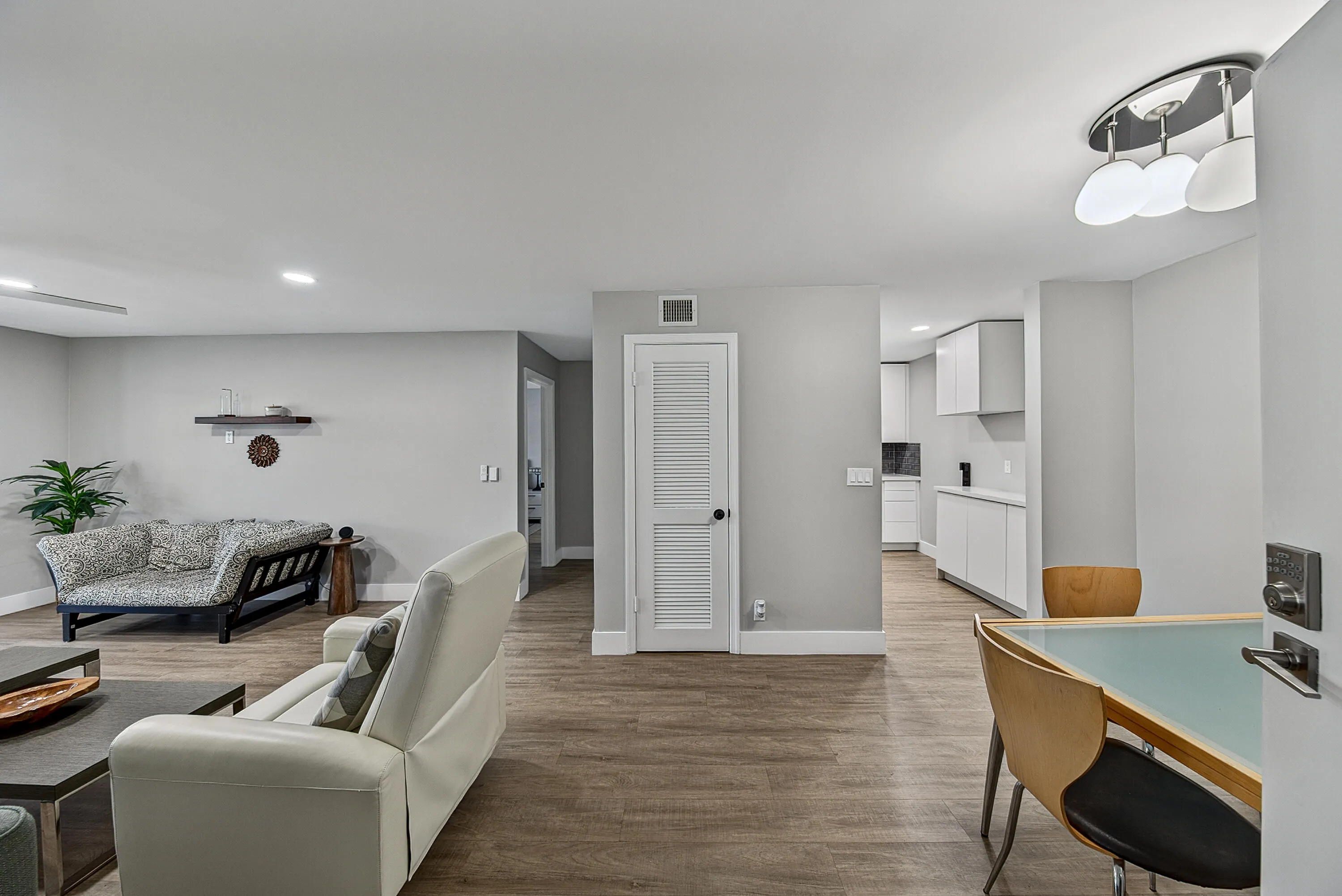 6457 BAY CLUB Drive #3