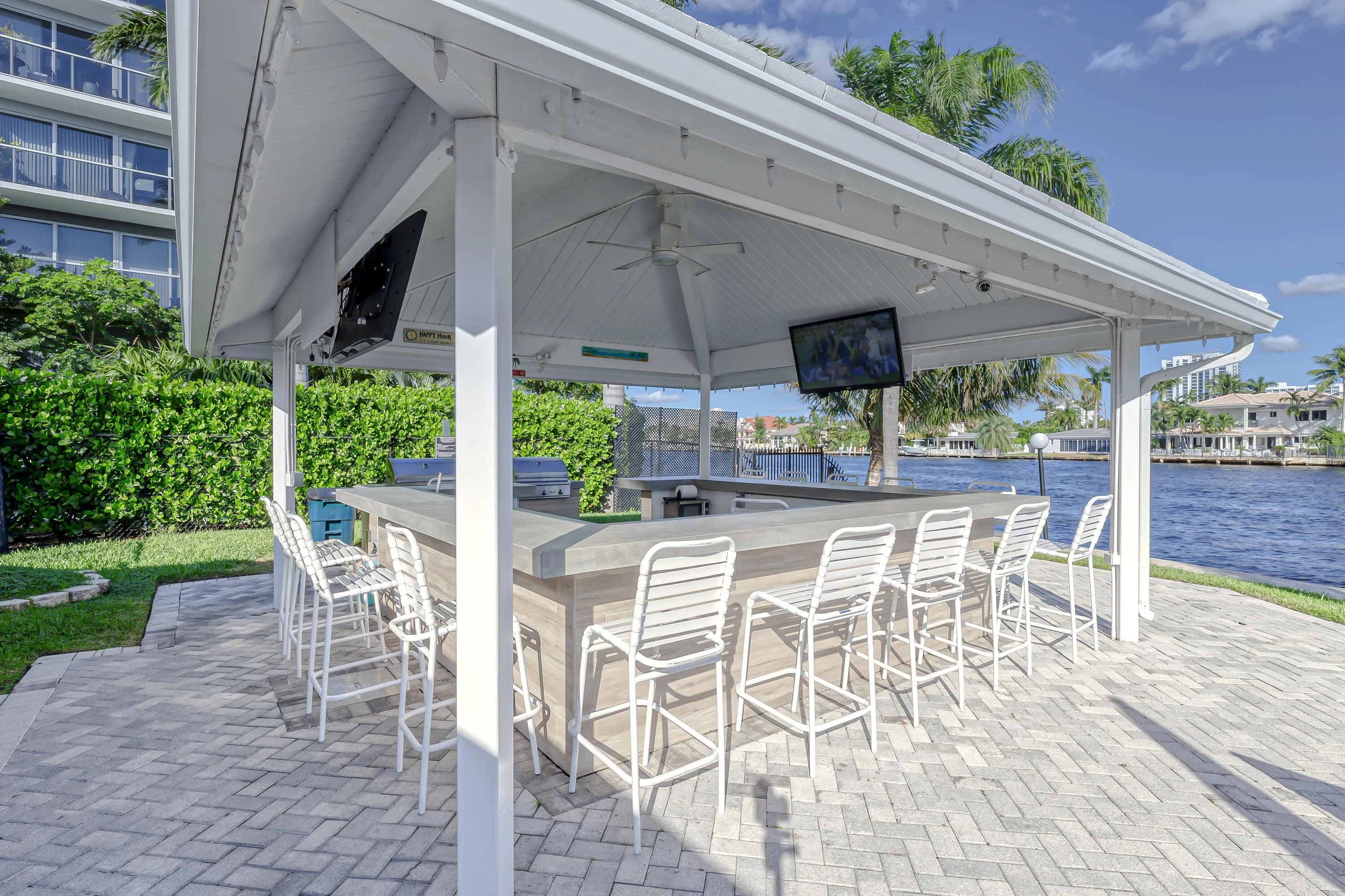 6457 BAY CLUB Drive #3