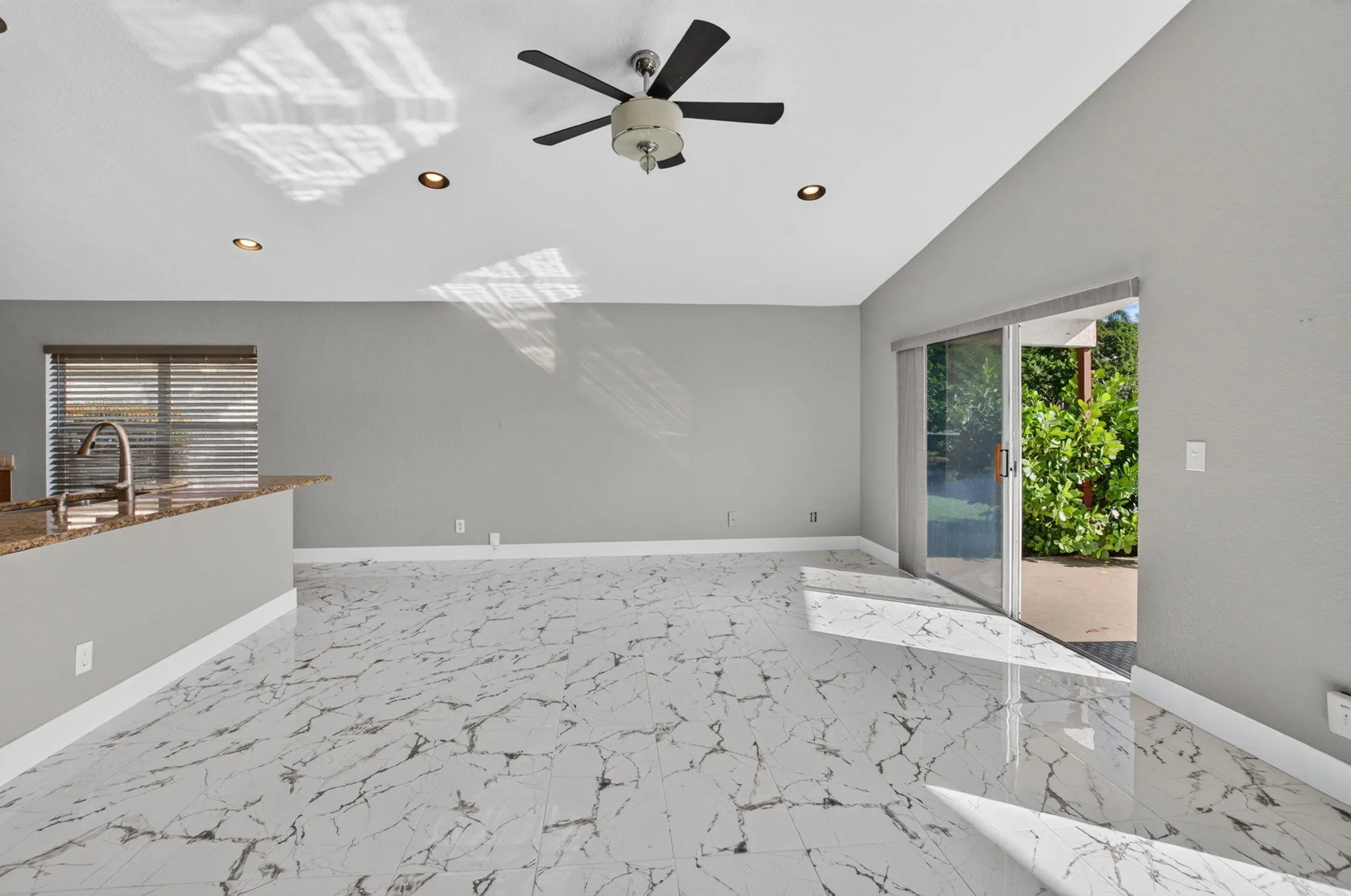 8186 White Rock Circle