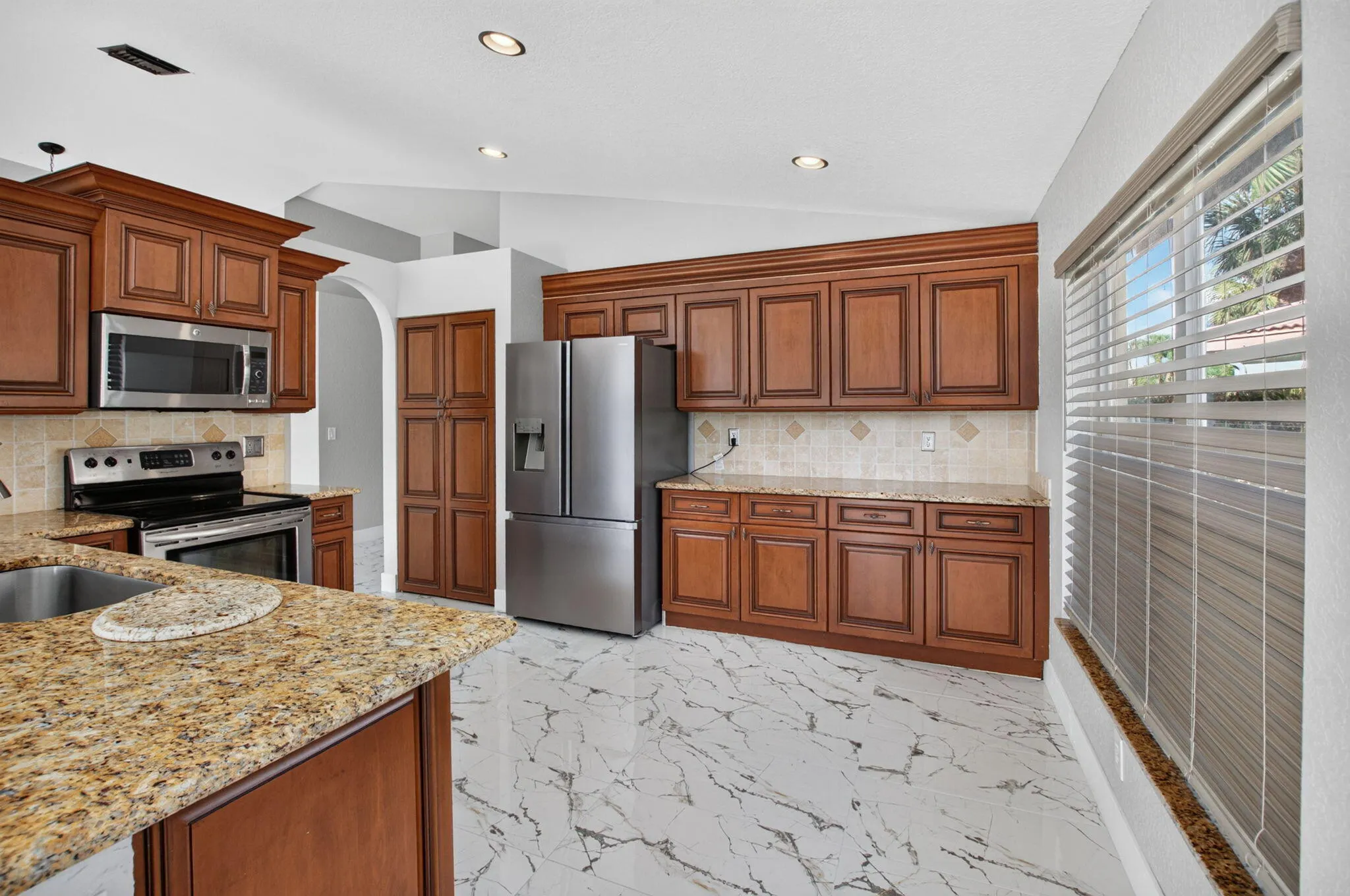 8186 White Rock Circle