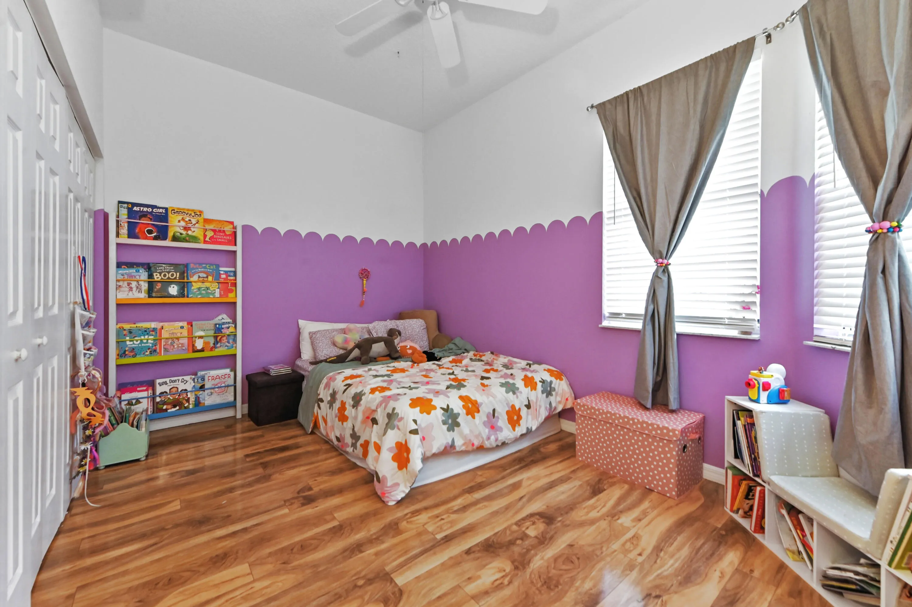 8829 S San Andros