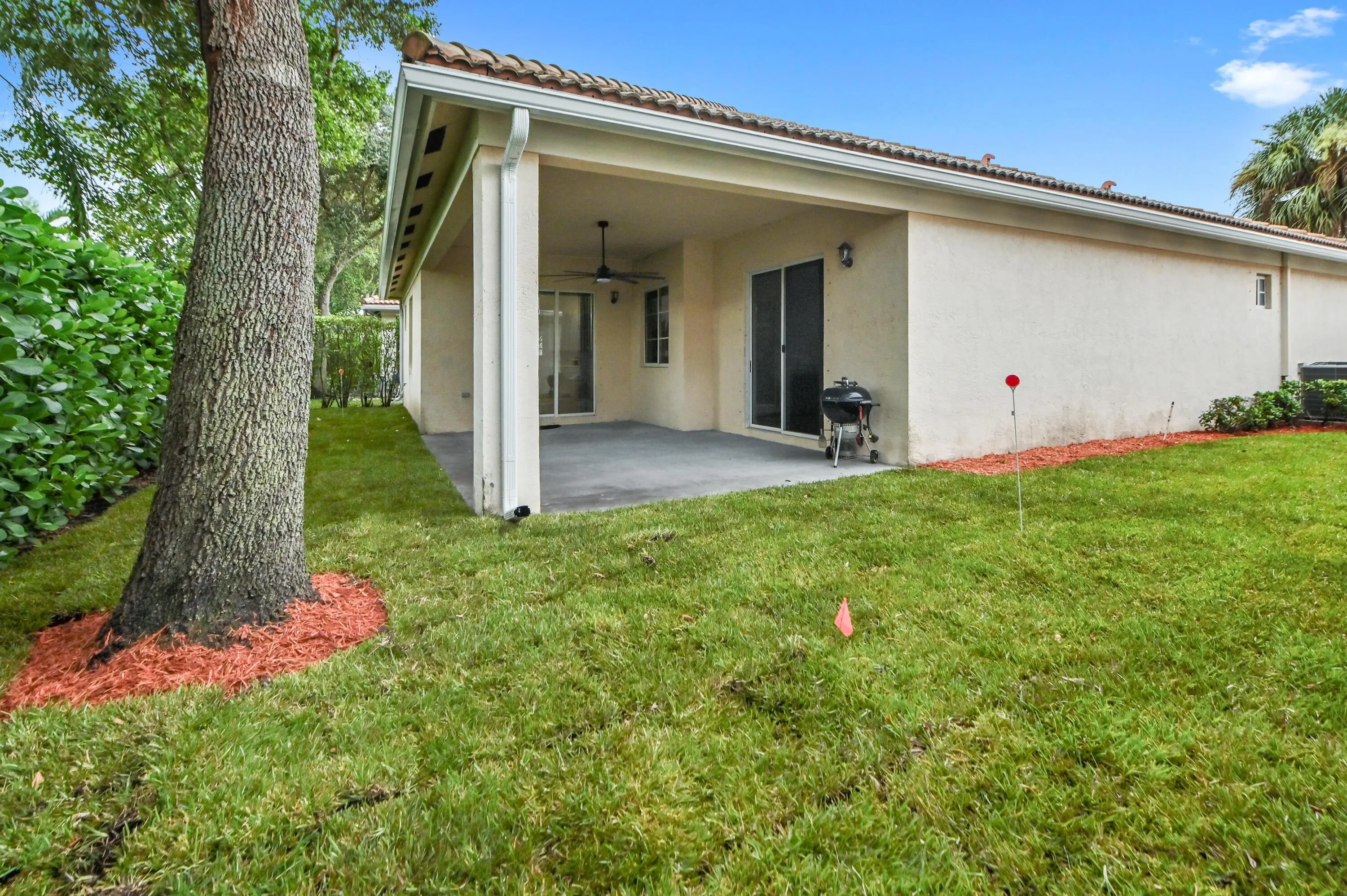 8829 S San Andros
