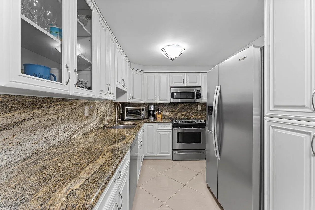 3215 S OCEAN Boulevard #407