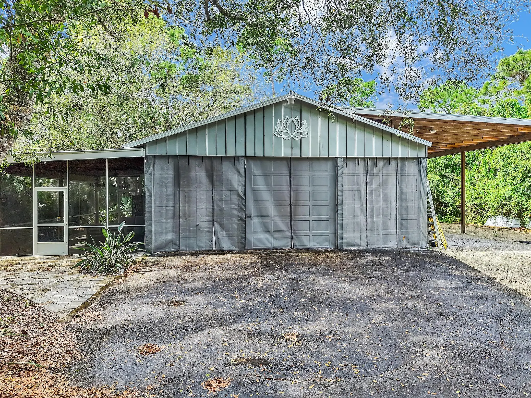 8850 HIDDEN PINES Road