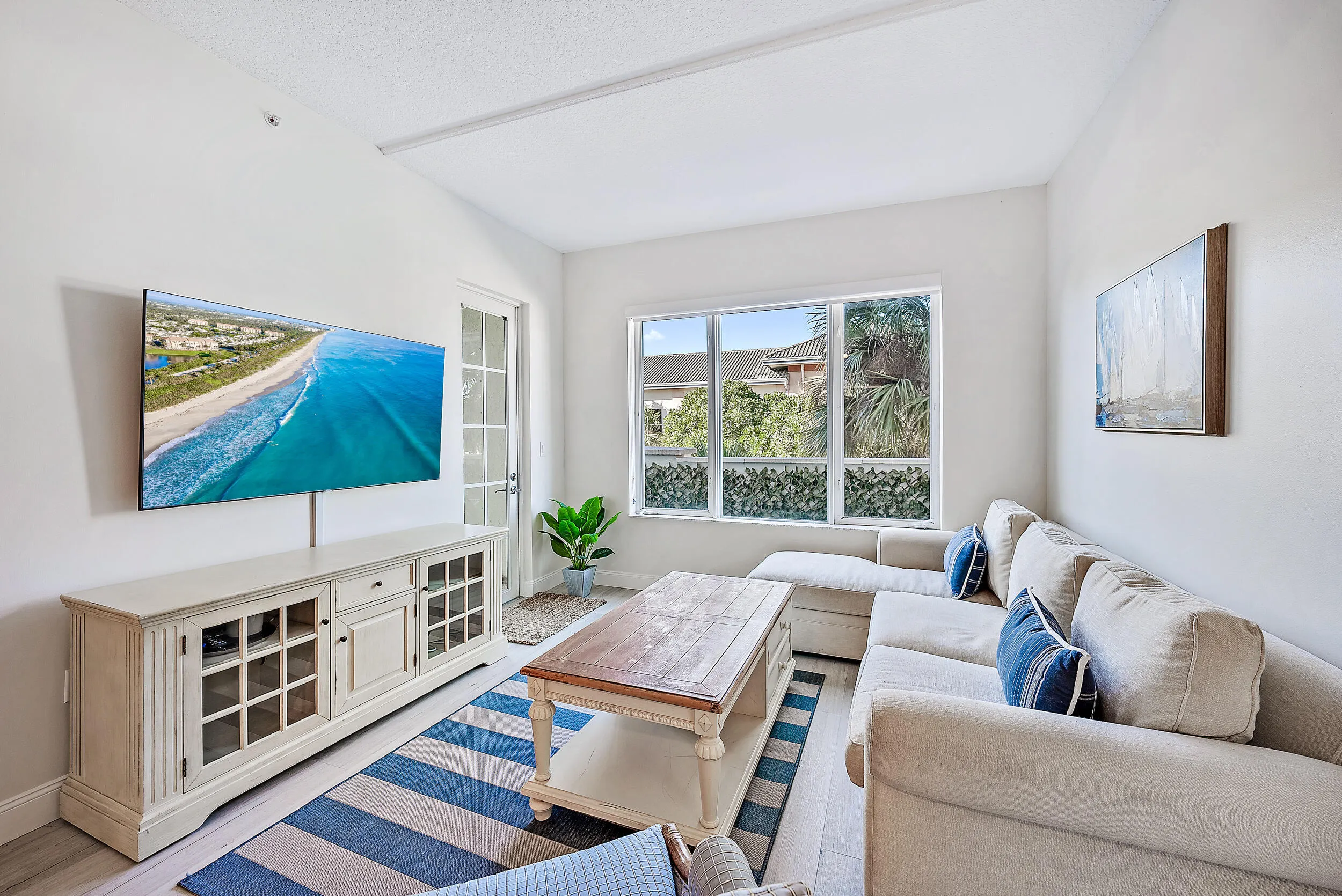 1203 Town Center Drive #201