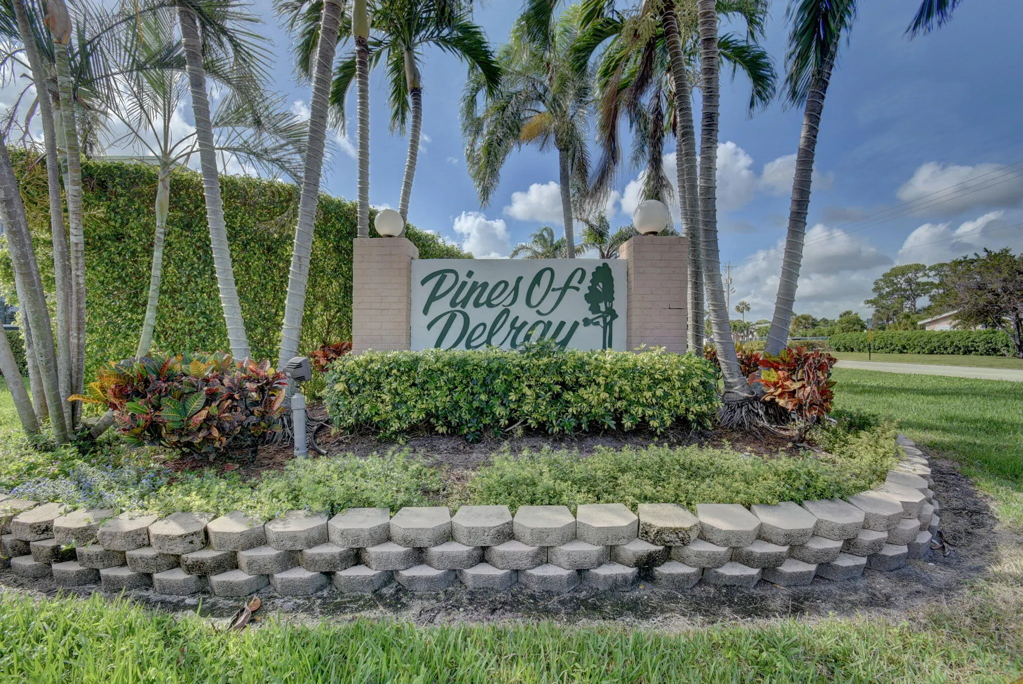1120 Boxwood Drive