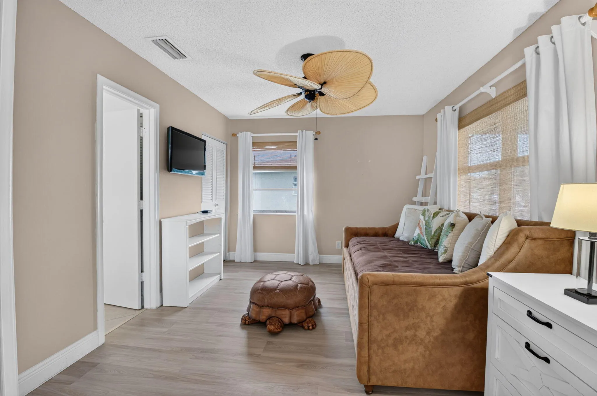1120 Boxwood Drive