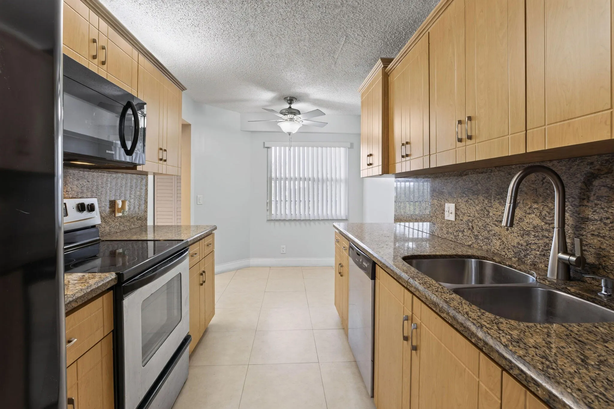 1251 SW 125TH Avenue #412T
