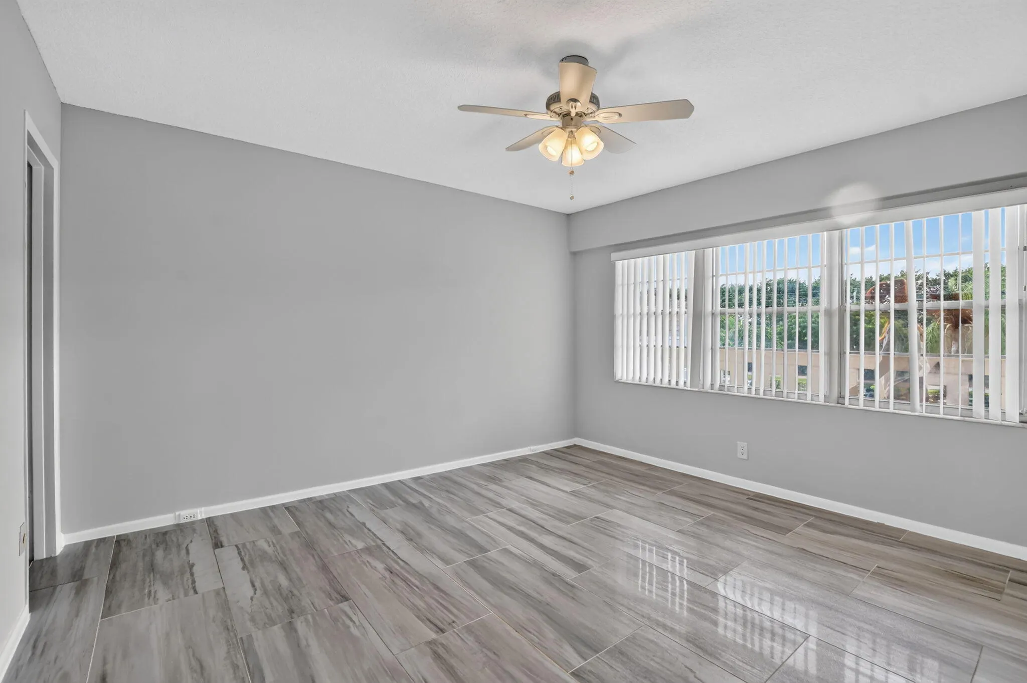204 DORSET E