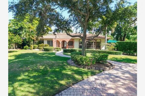 1350 W TERRA MAR Drive