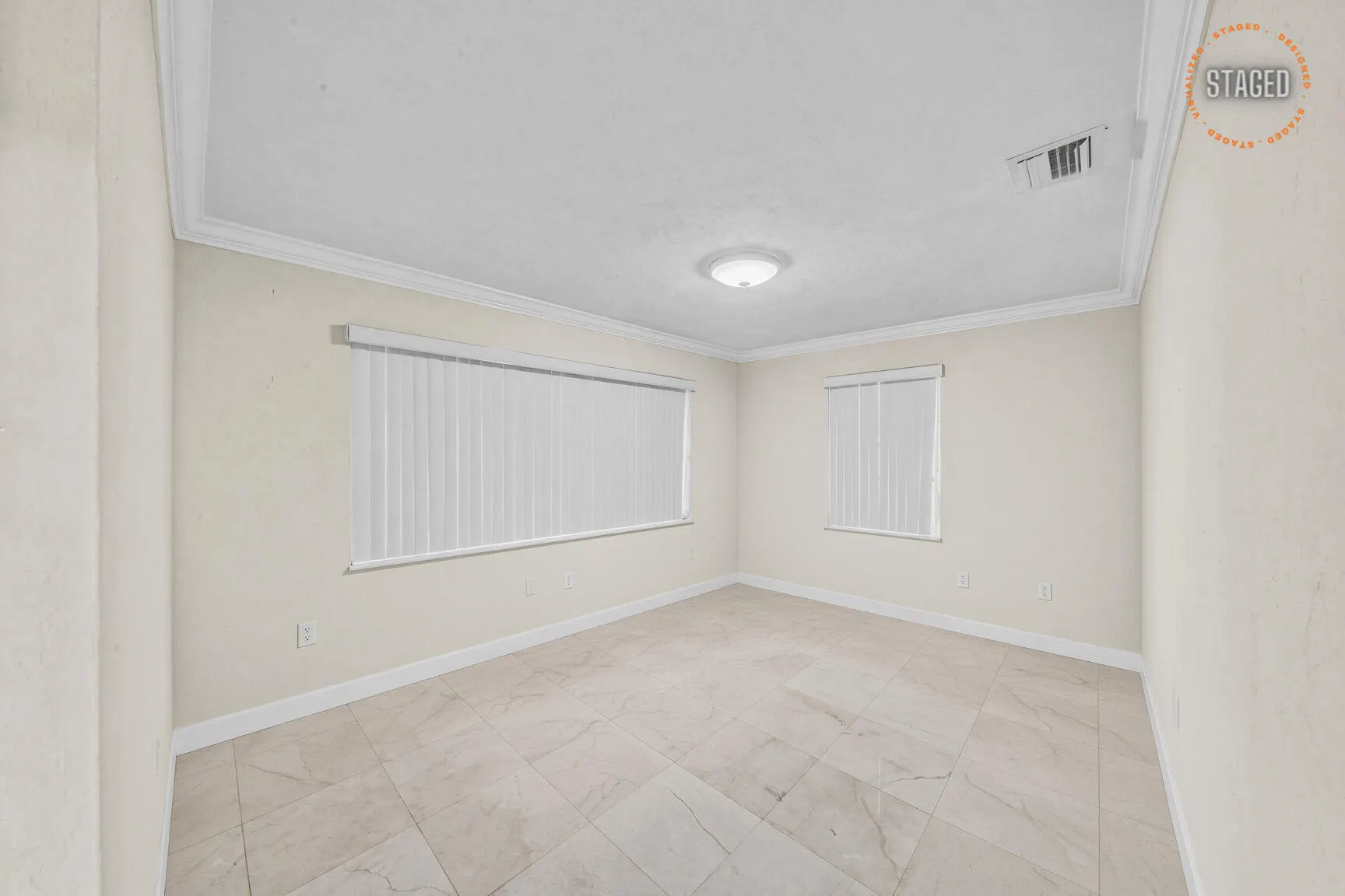 2600 NE 8TH Court