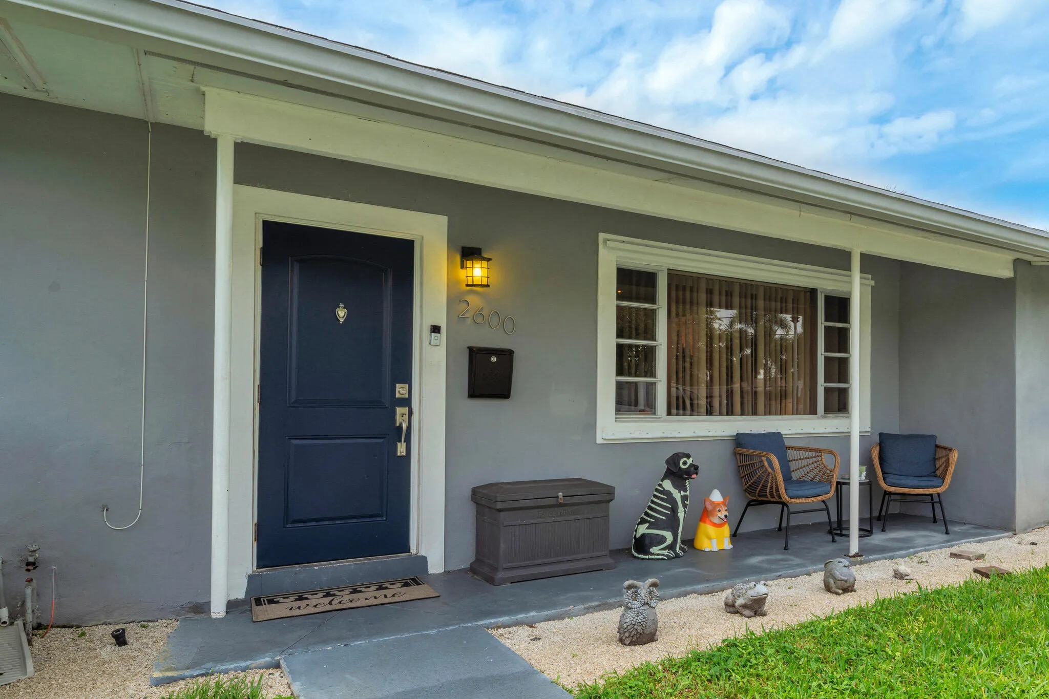 2600 NE 8TH Court