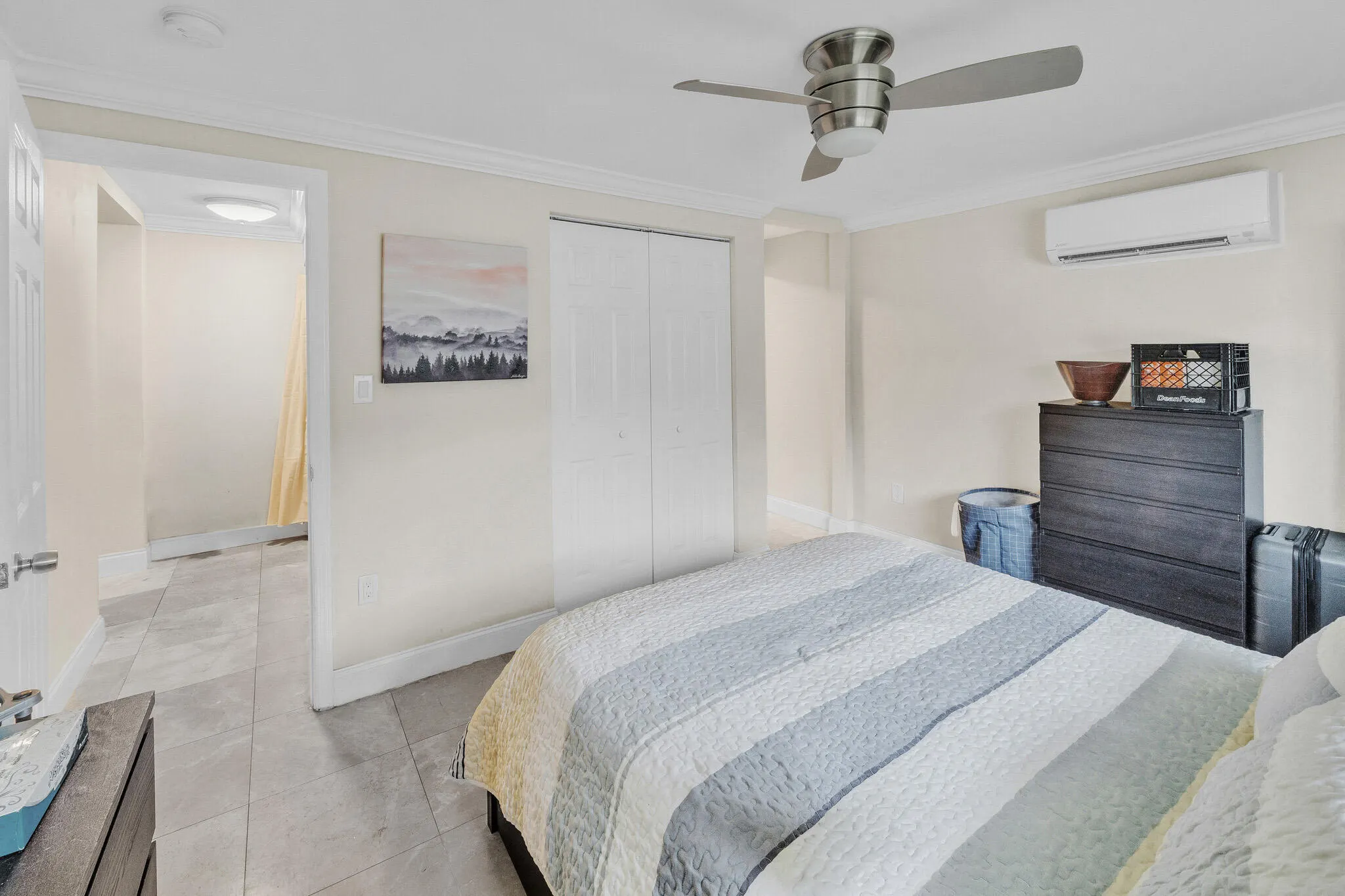 2600 NE 8TH Court