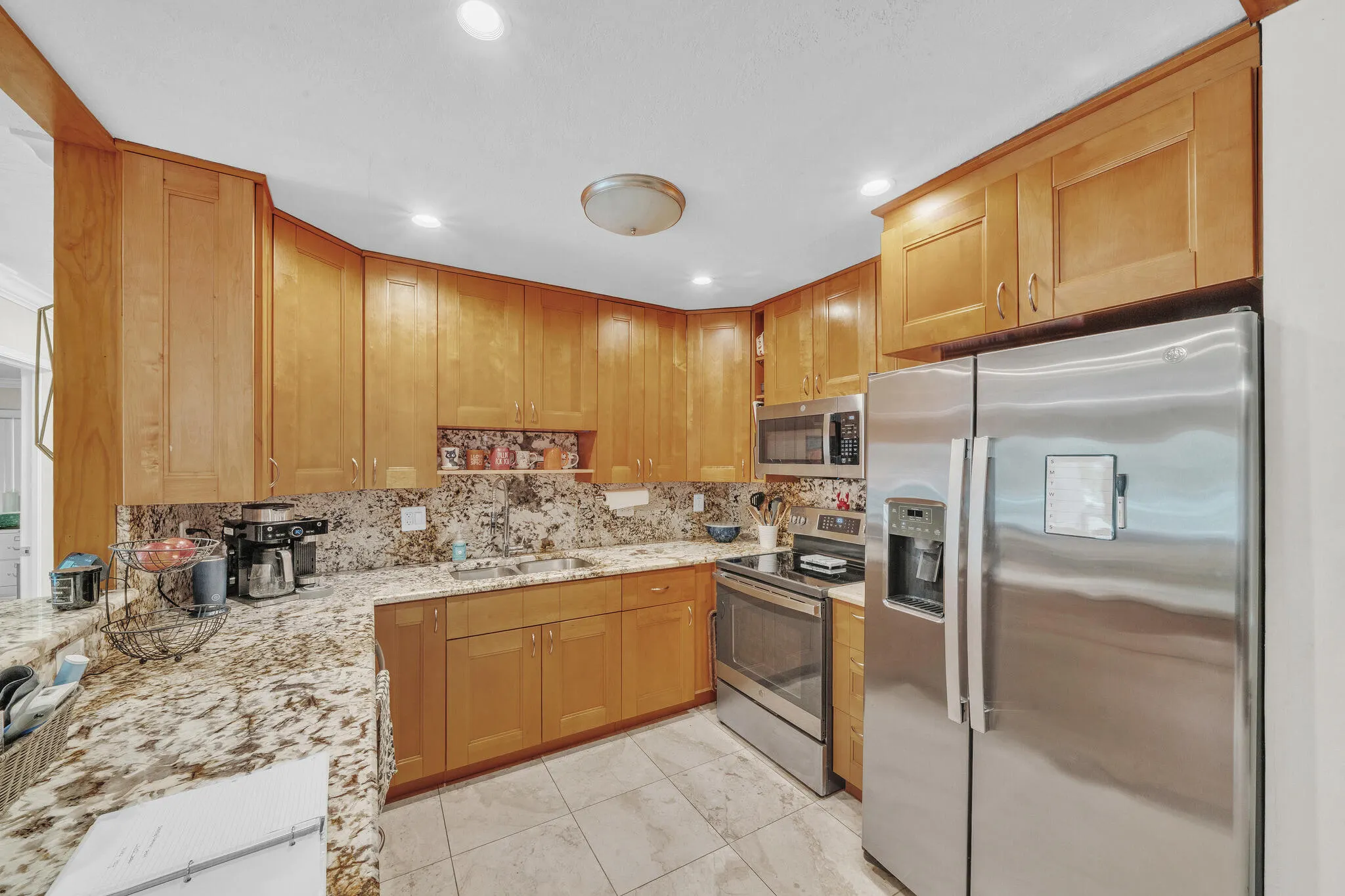 2600 NE 8TH Court