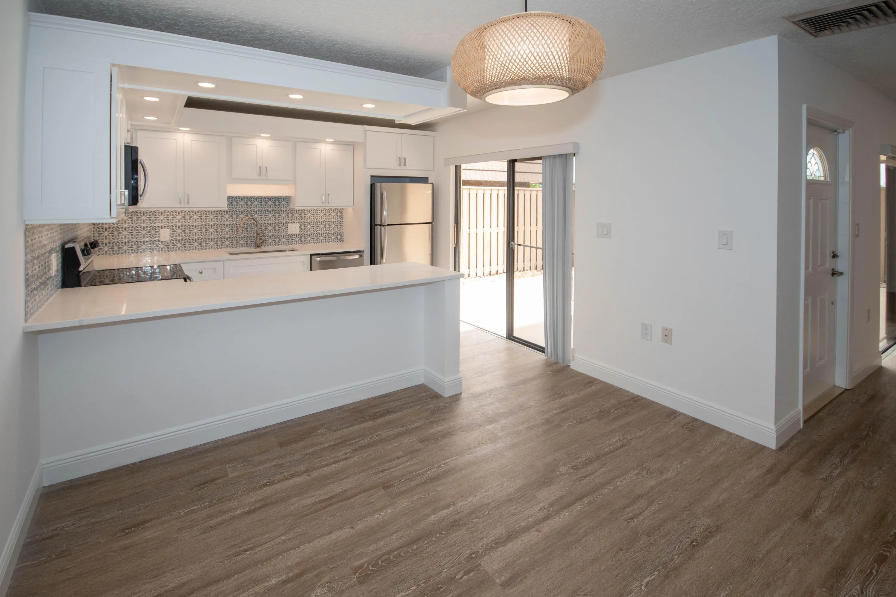 809 8TH Court