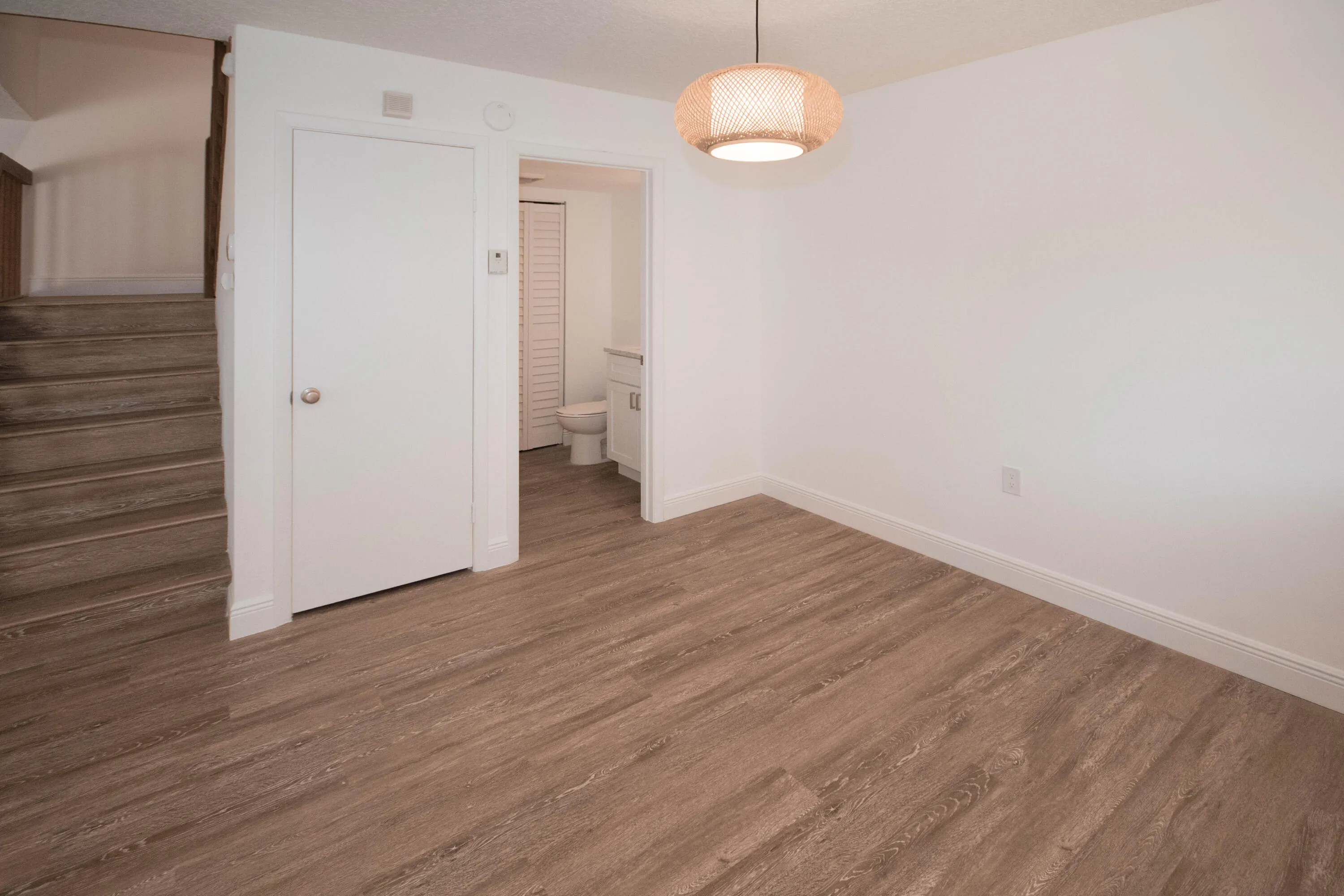 809 8TH Court